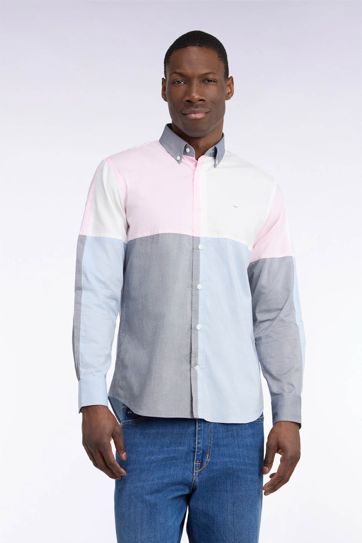 Chemise en coton à découpes contrastées pastel coupe droite