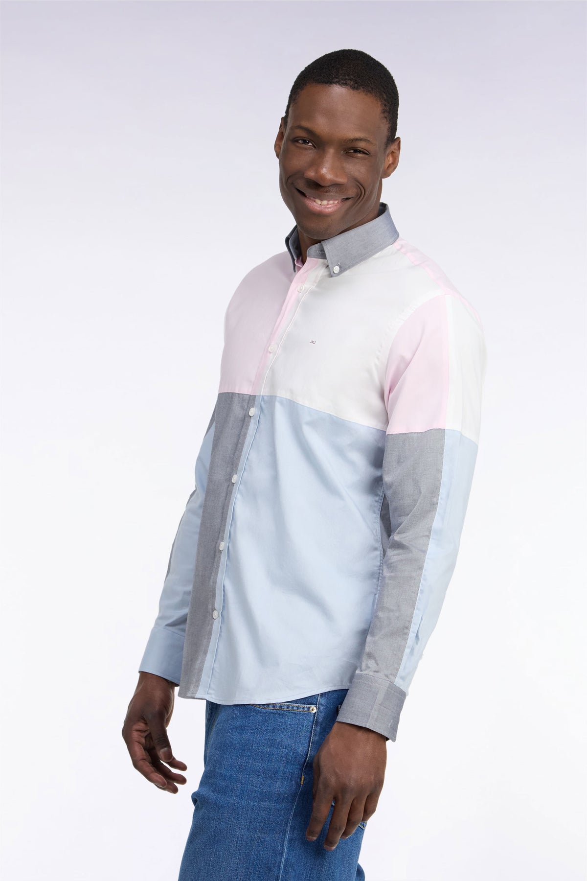 Chemise en coton à découpes contrastées pastel coupe droite