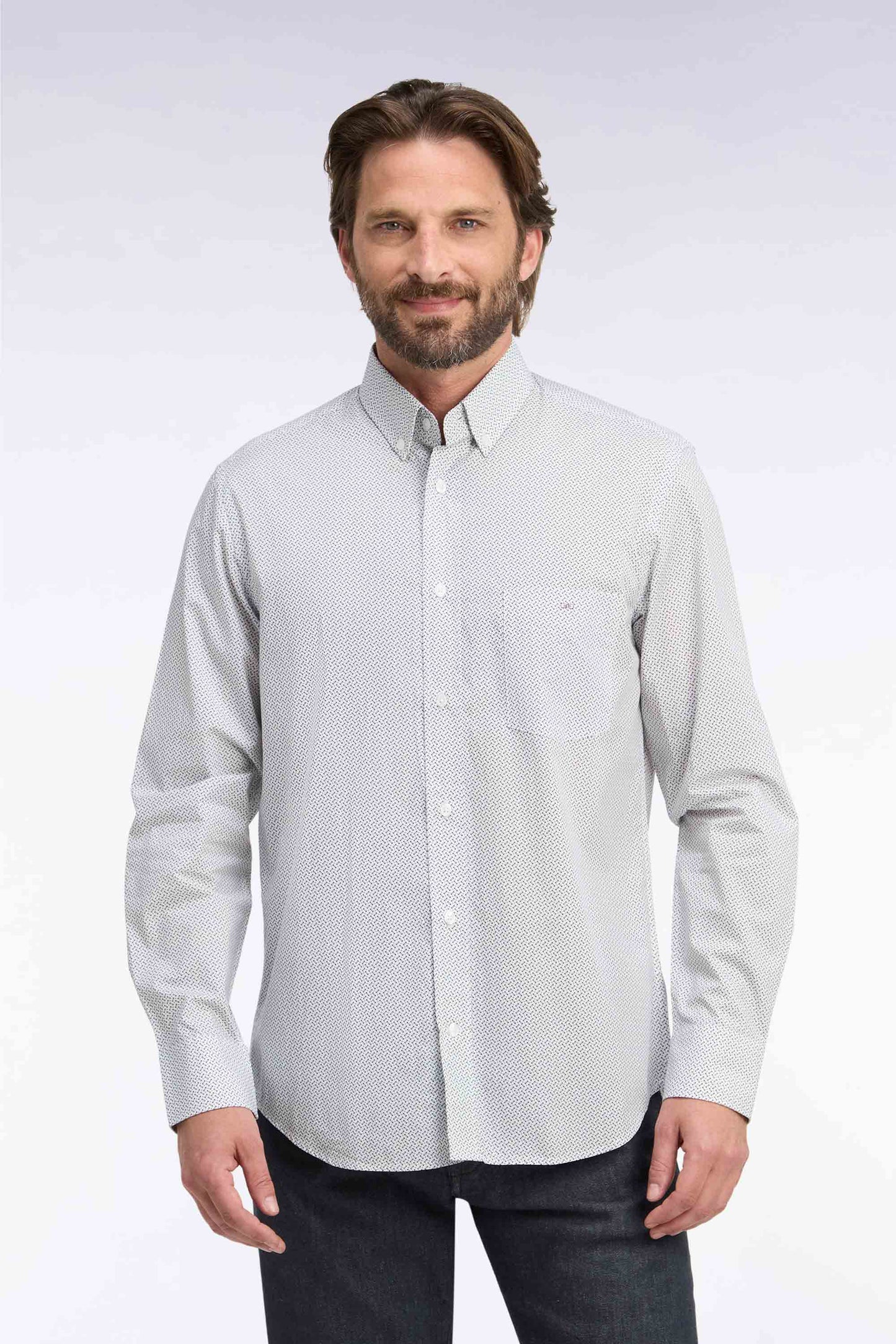 Chemise en coton blanc à micromotifs nœuds papillon coupe droite