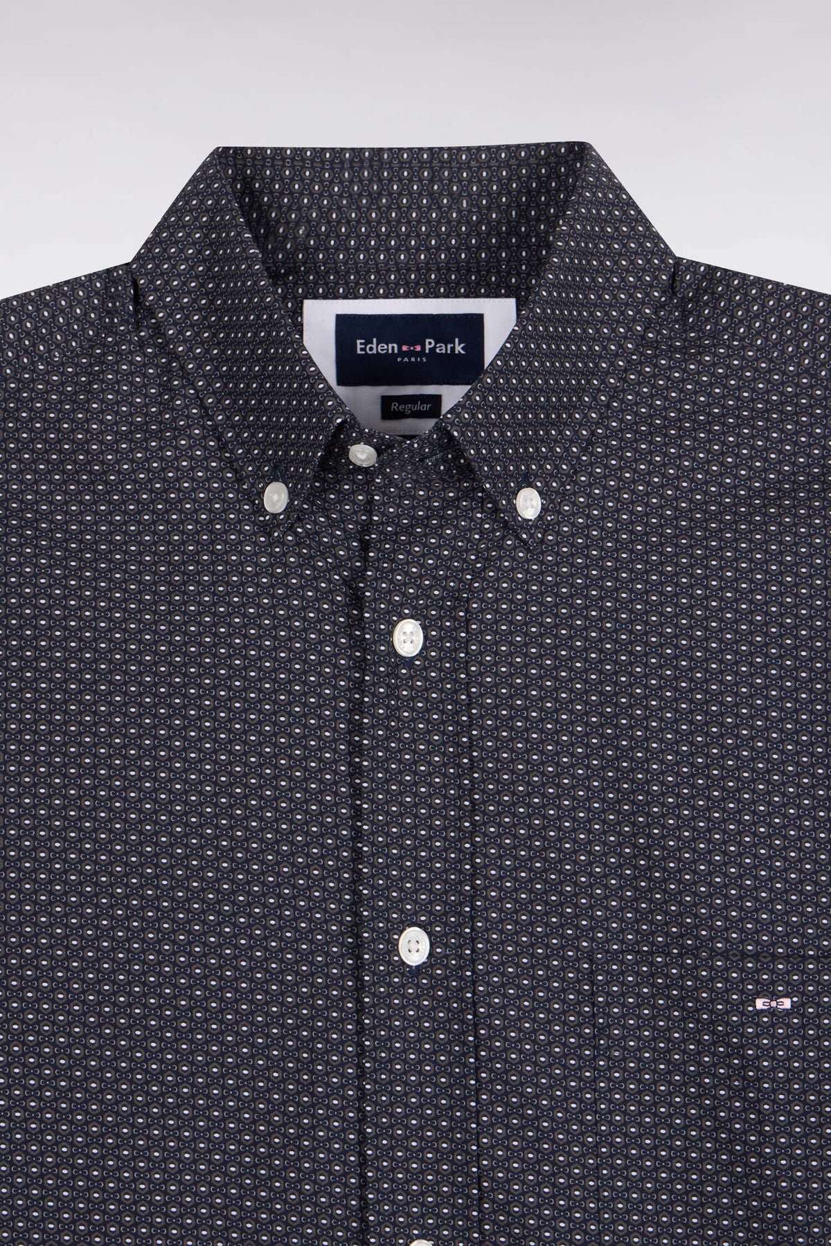 Chemise en coton kaki à micromotifs coupe droite