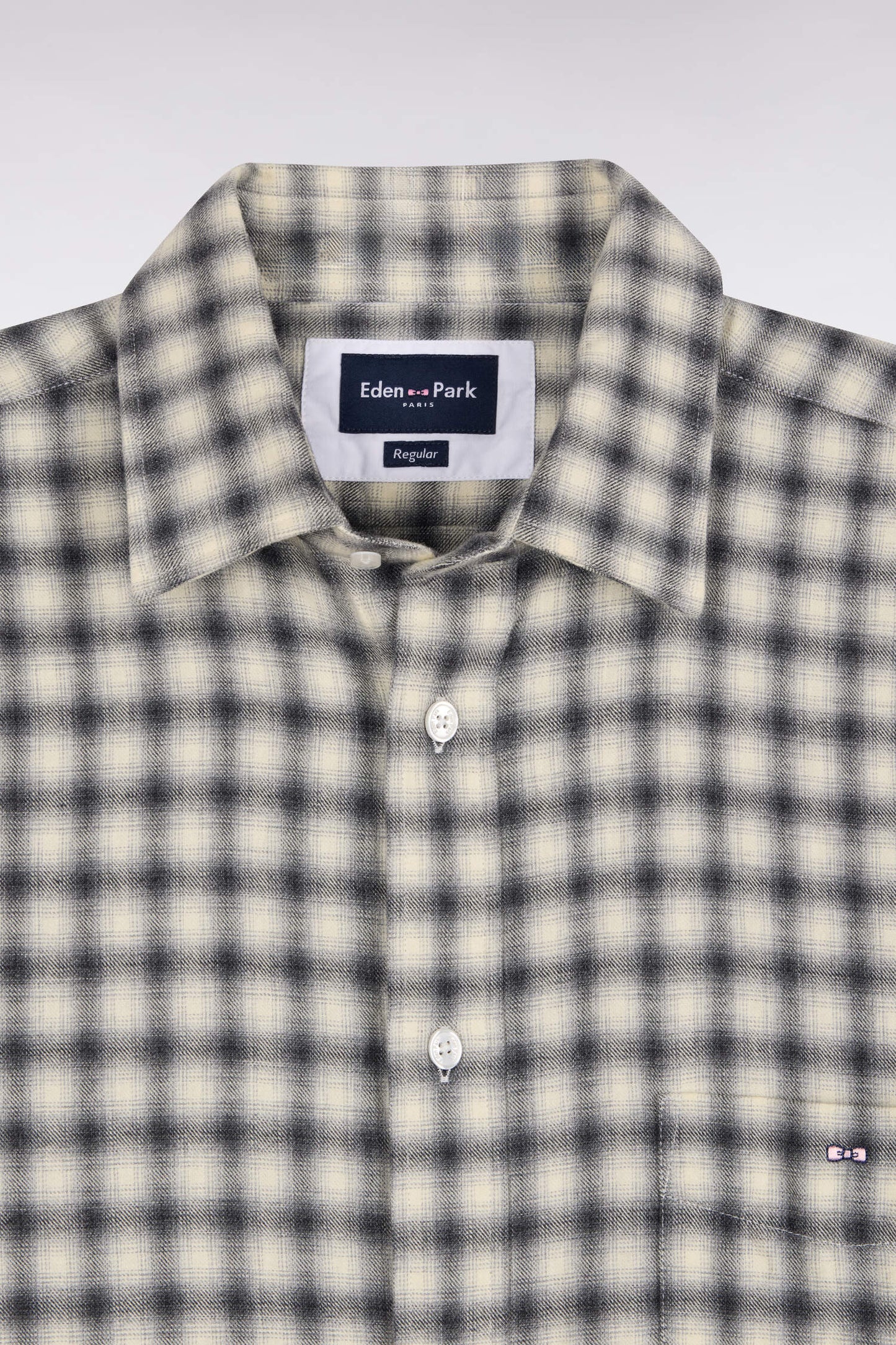 Chemise en coton à carreaux écrue coupe droite