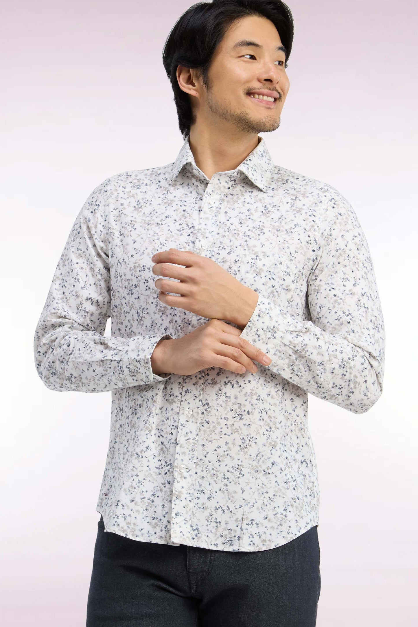 Chemise en coton écru à micromotifs coupe ajustée