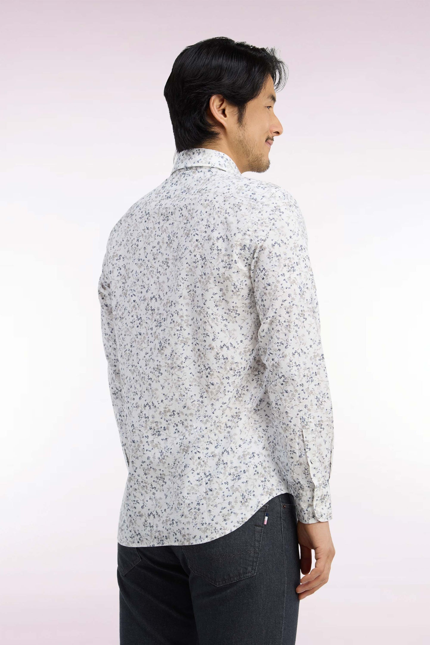 Chemise en coton écru à micromotifs coupe ajustée