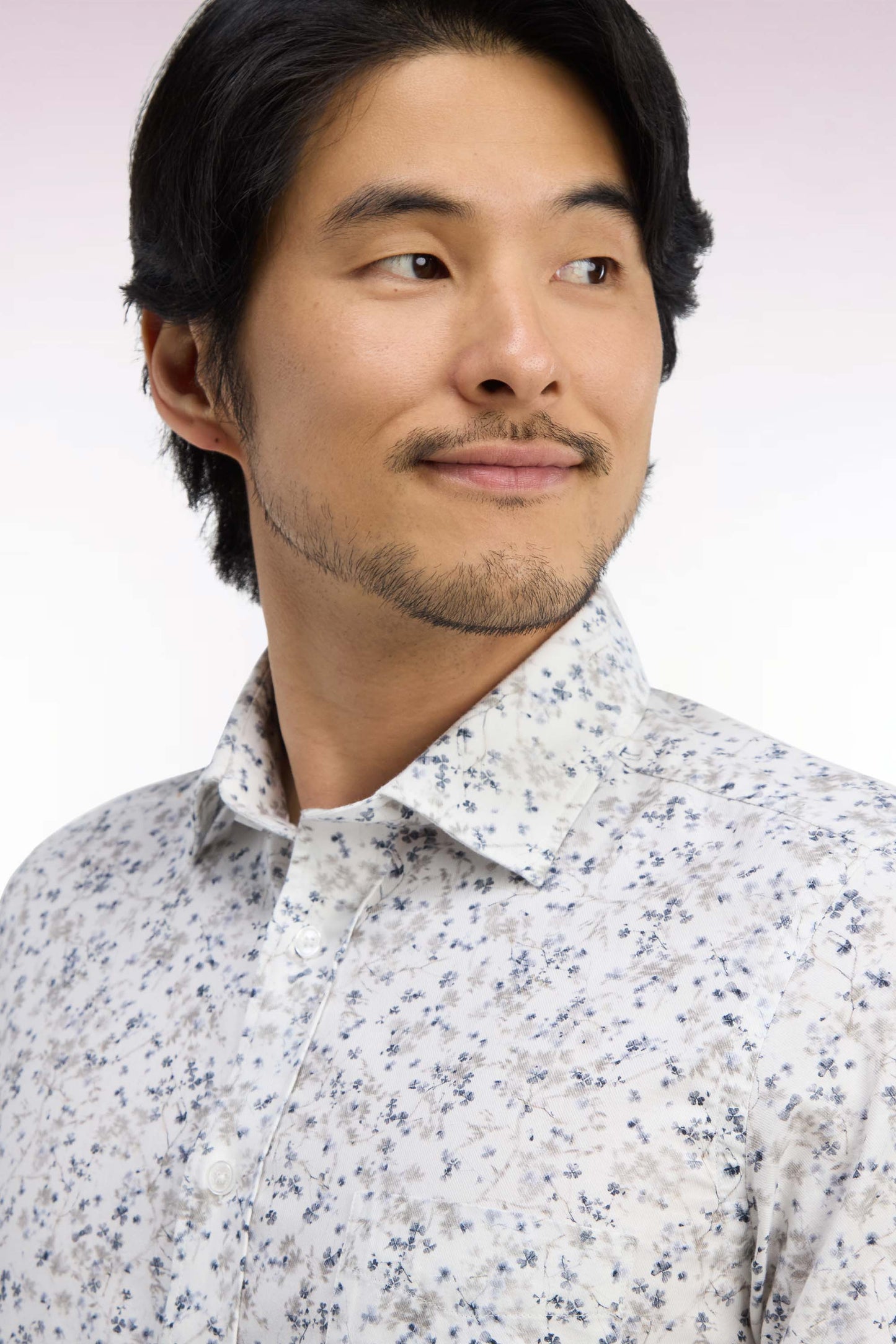 Chemise en coton écru à micromotifs coupe ajustée