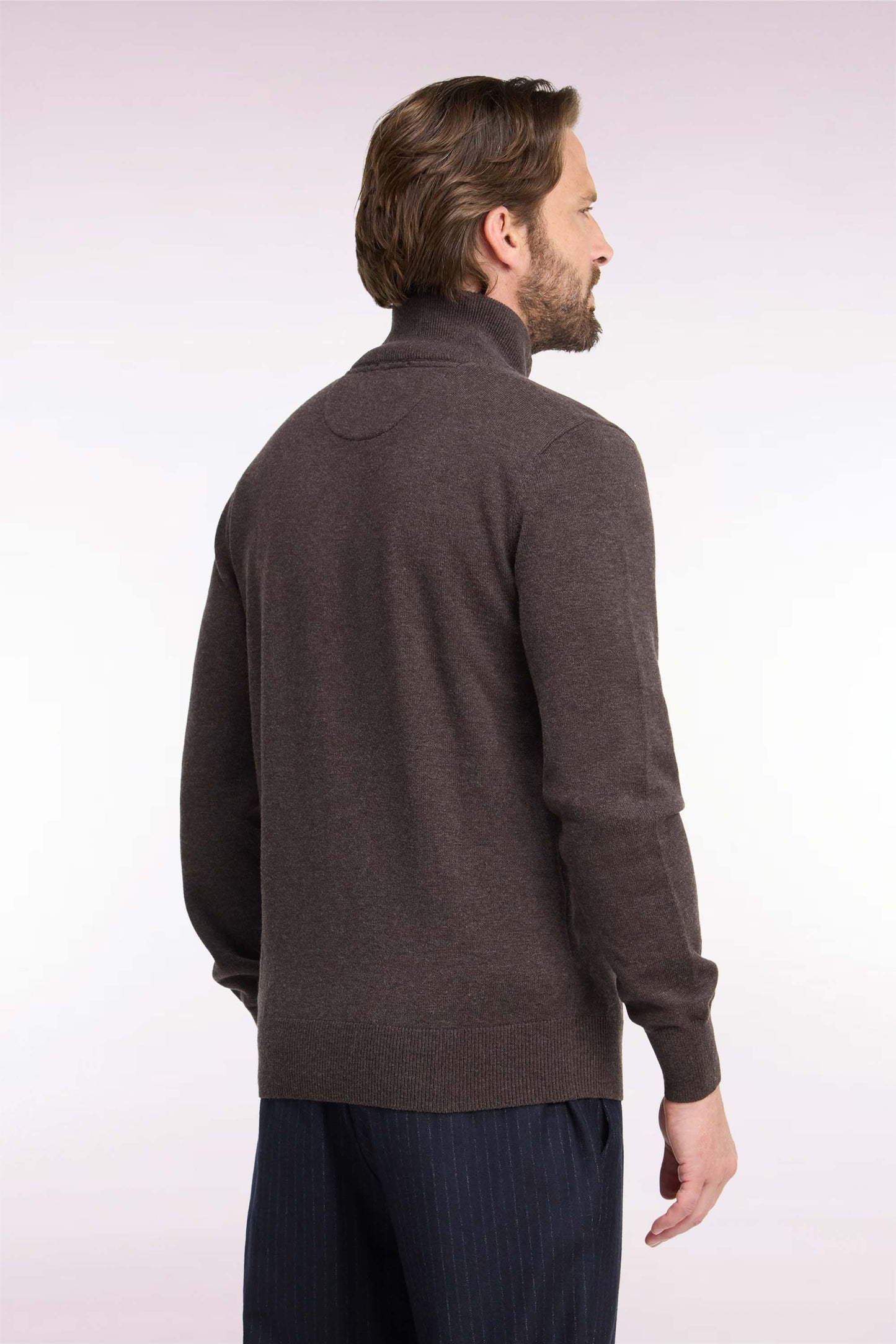 Cardigan zippé en laine et coton marron coupe droite