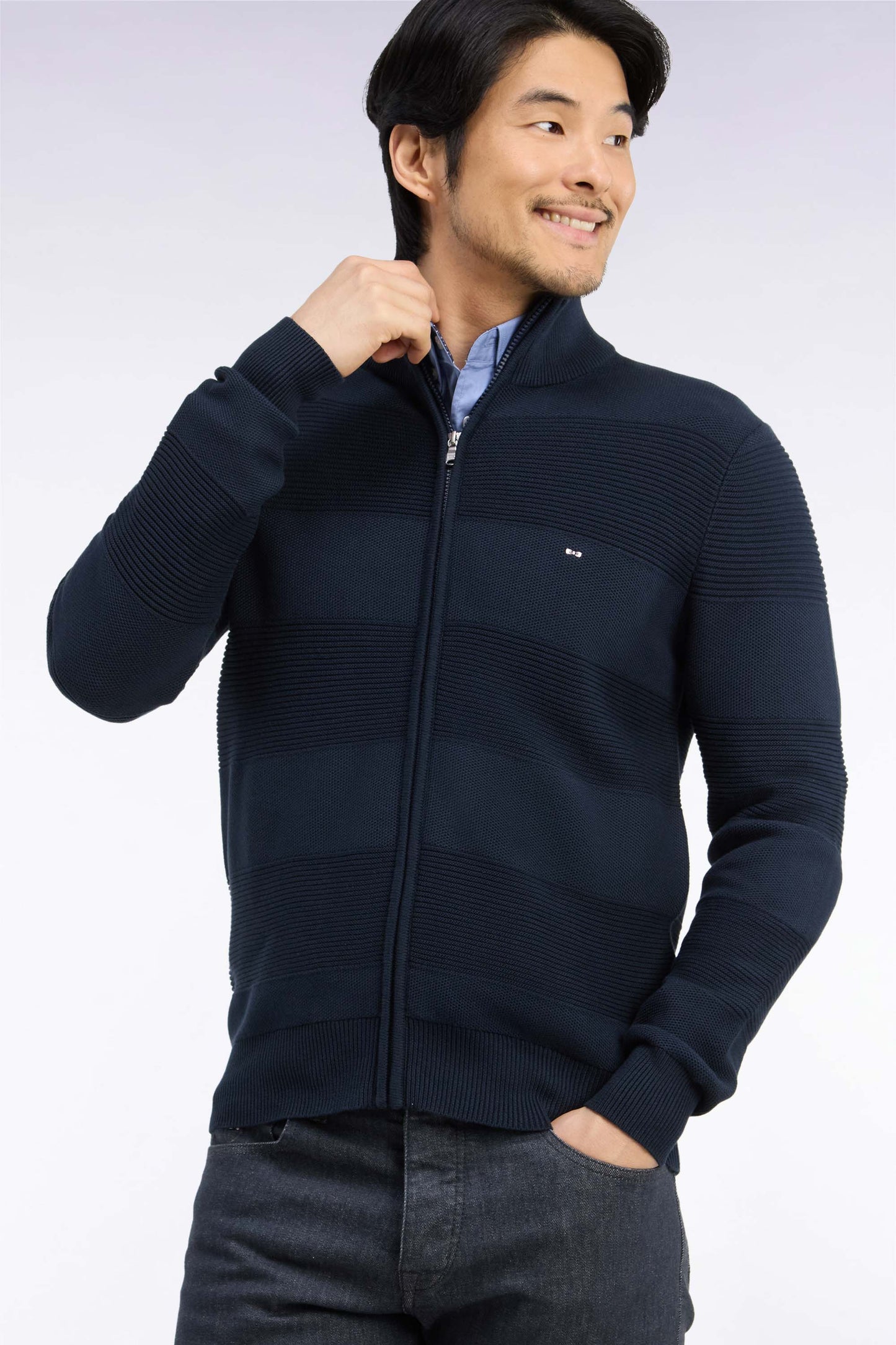 Cardigan zippé en coton marine à effet rayé coupe droite
