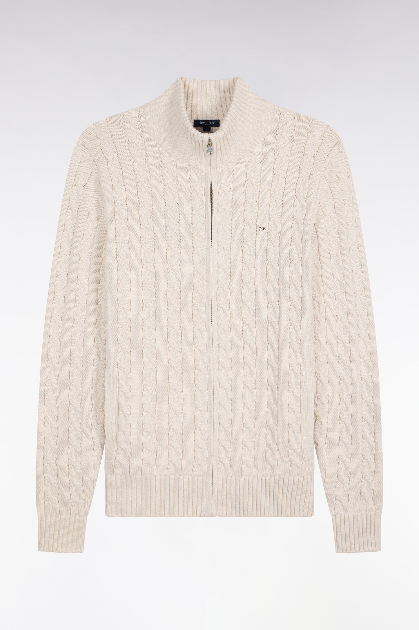 Cardigan à torsades zippé en coton écru coupe droite