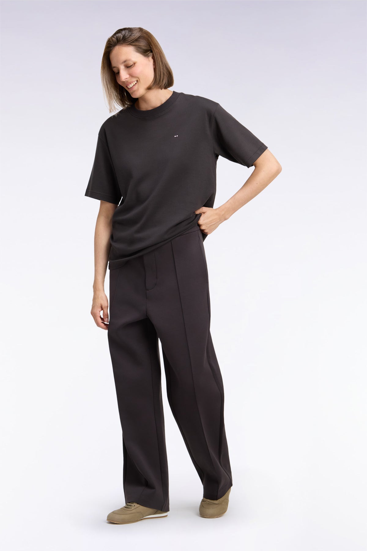 Loose fit brown unisex jogging pants