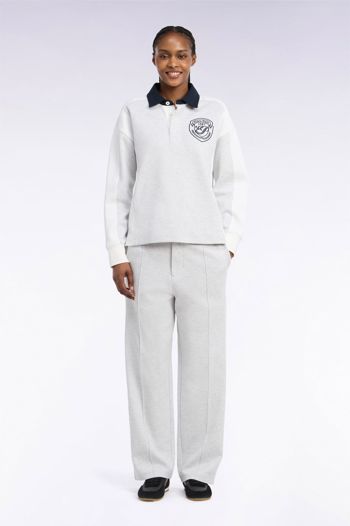 Loose fit unisex joggers in heather gray interlock