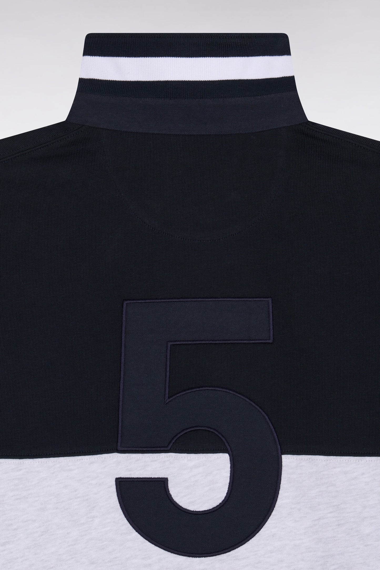 Maillot manches longues coupé cousu en jersey de coton marine broderie 5