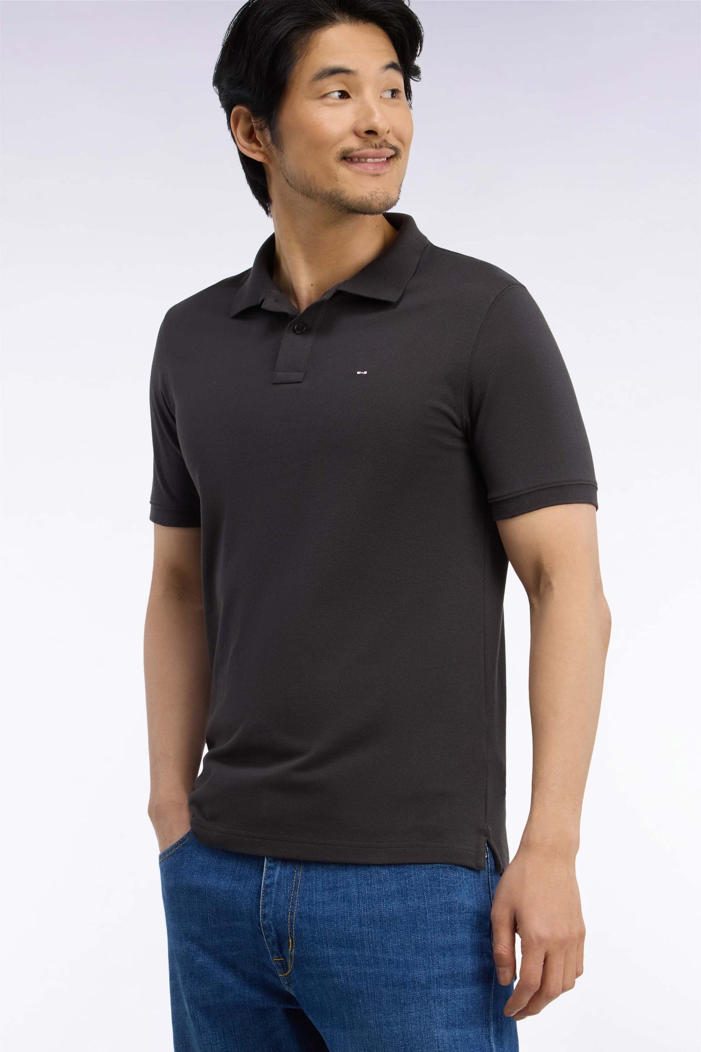 Polo manches courtes en coton Pima marron coupe droite