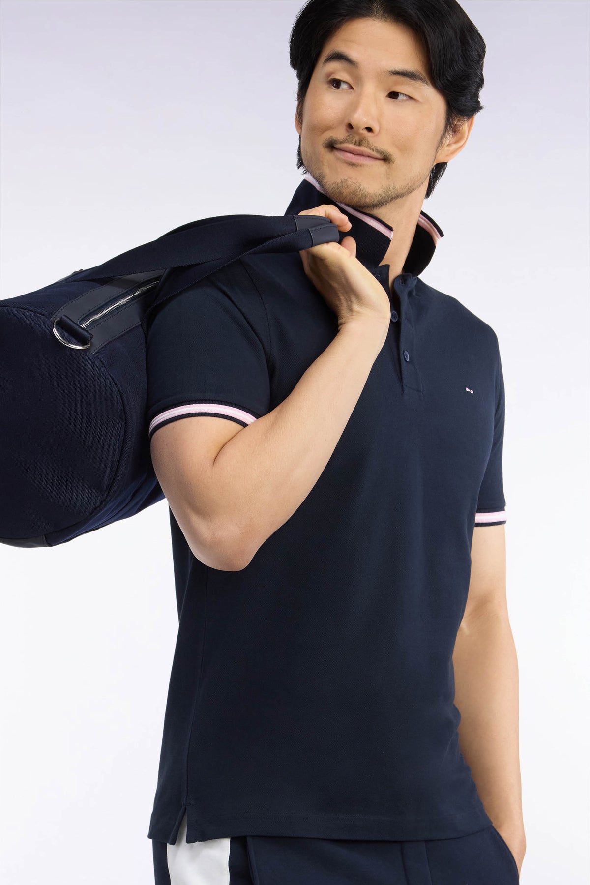 Polo manches courtes en piqué coton marine coupe droite