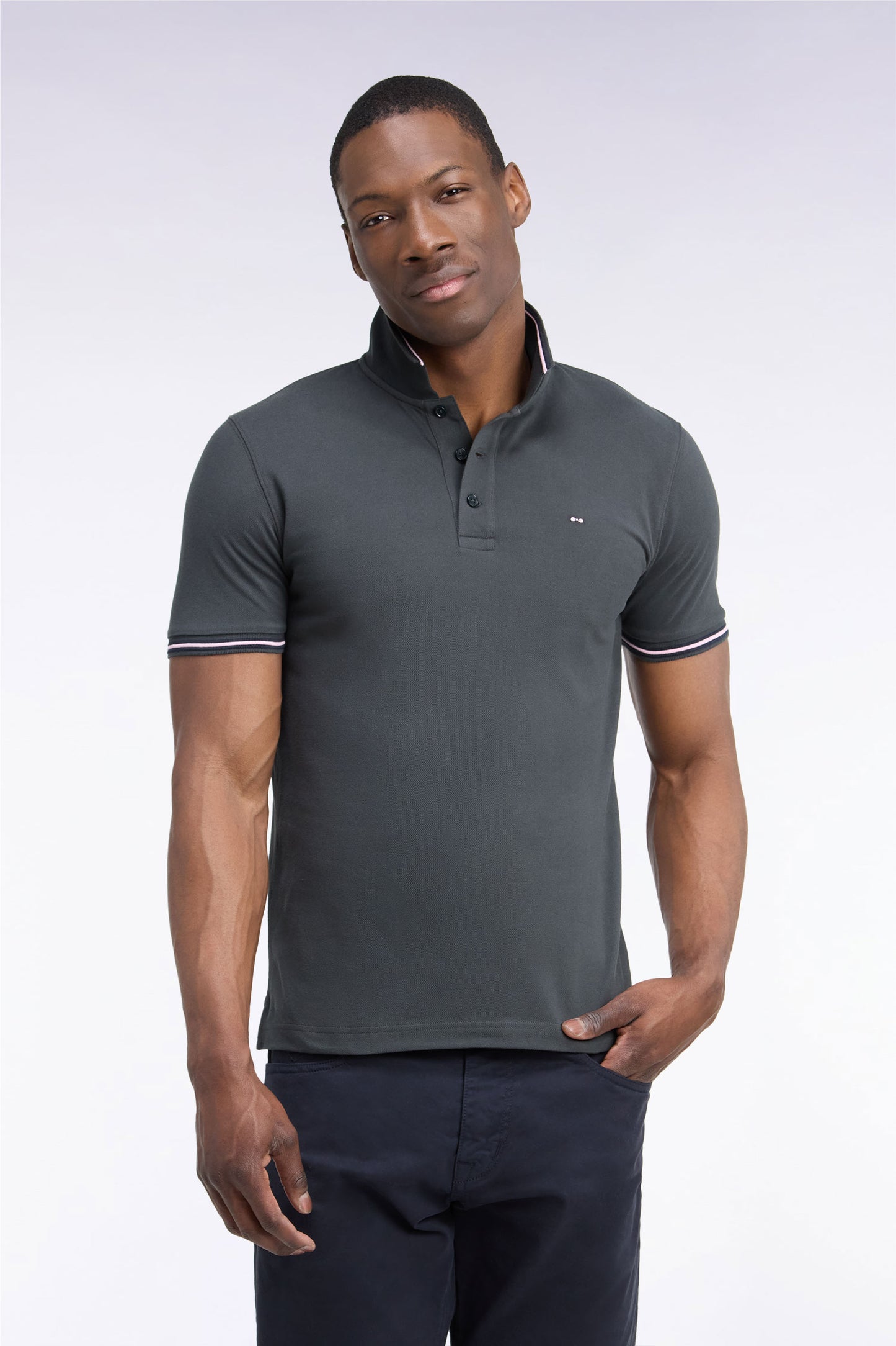 Polo manches courtes en piqué coton kaki coupe droite