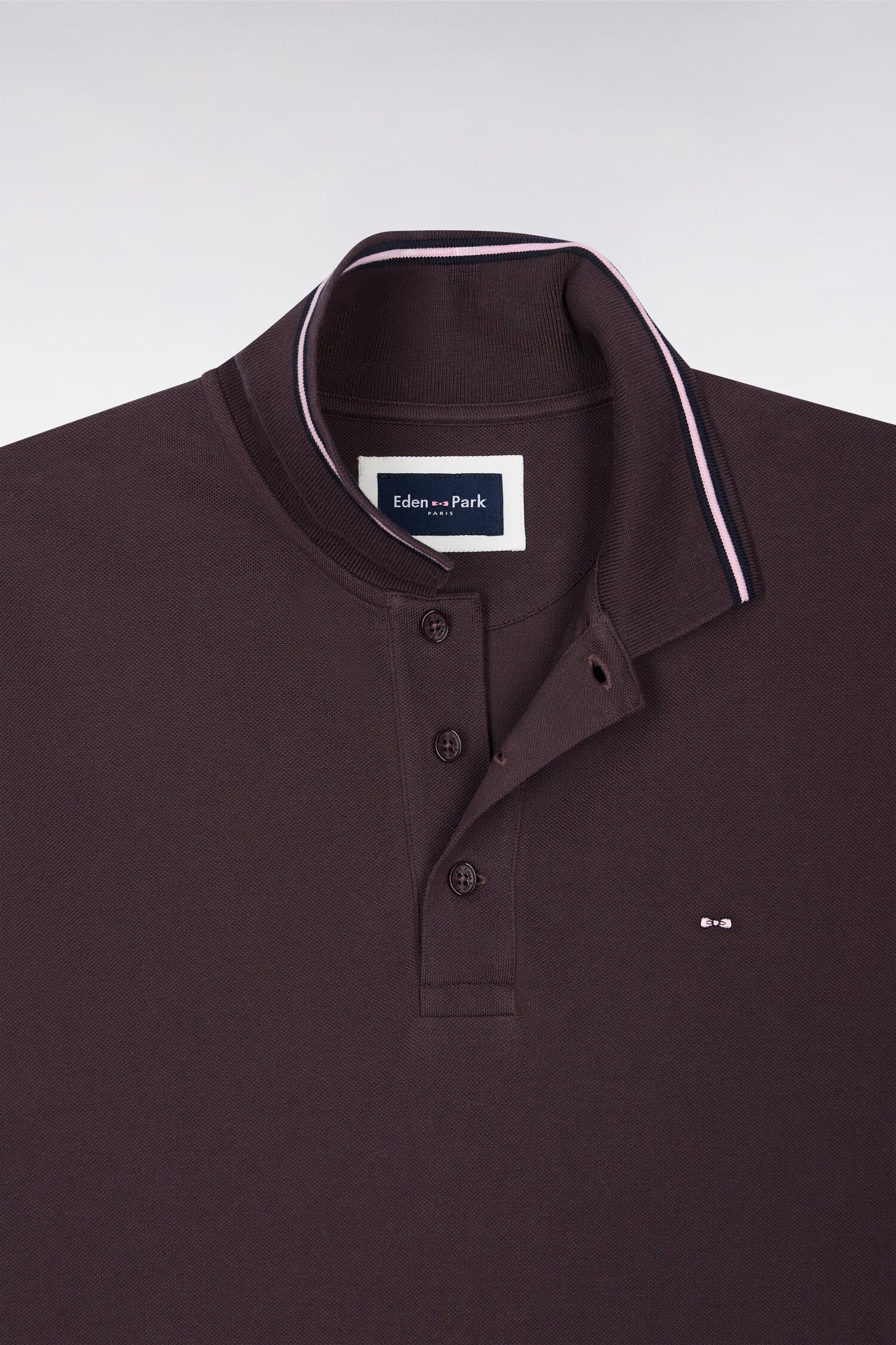 Polo manches courtes en piqué coton marron coupe droite