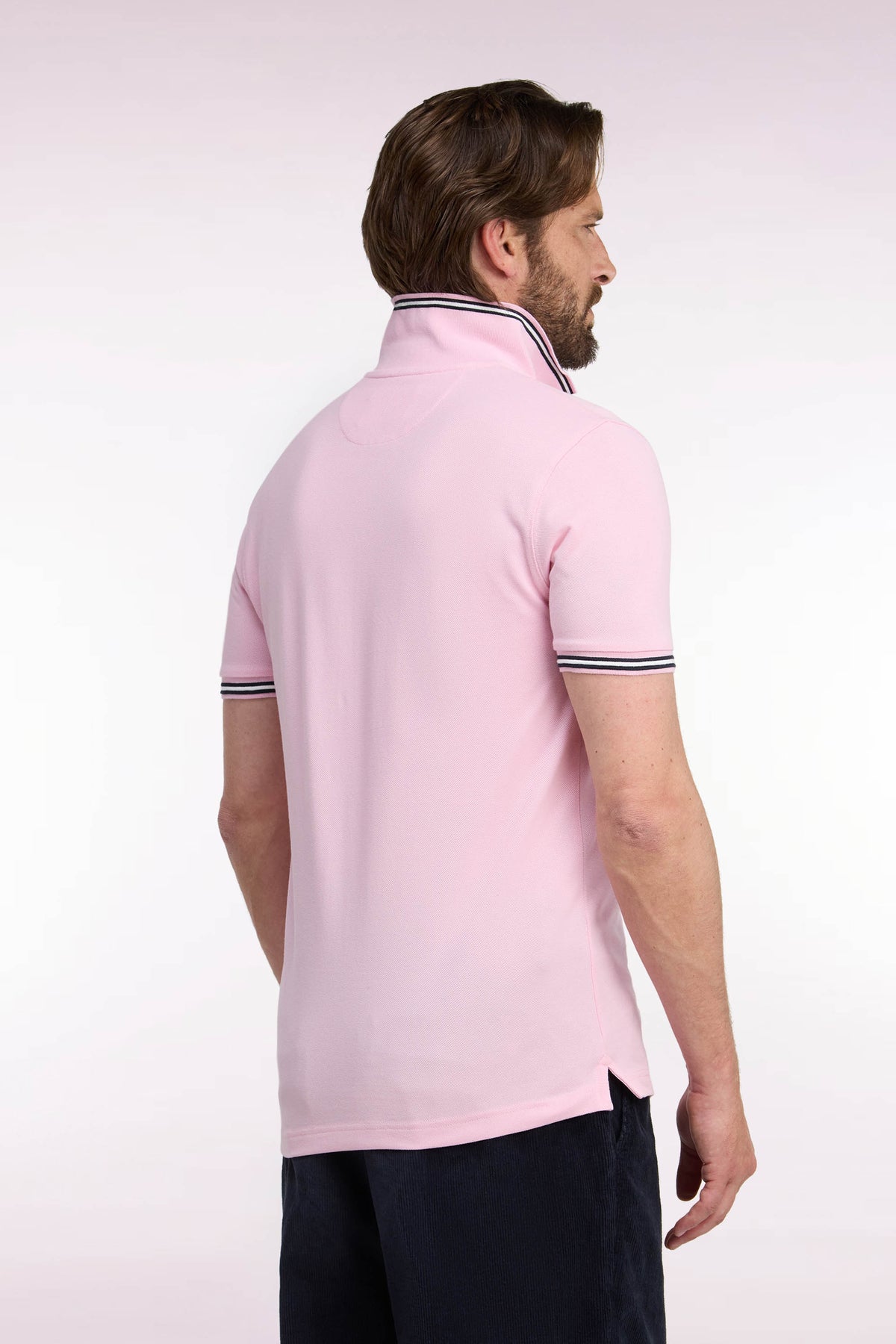 Polo manches courtes en piqué coton rose coupe droite
