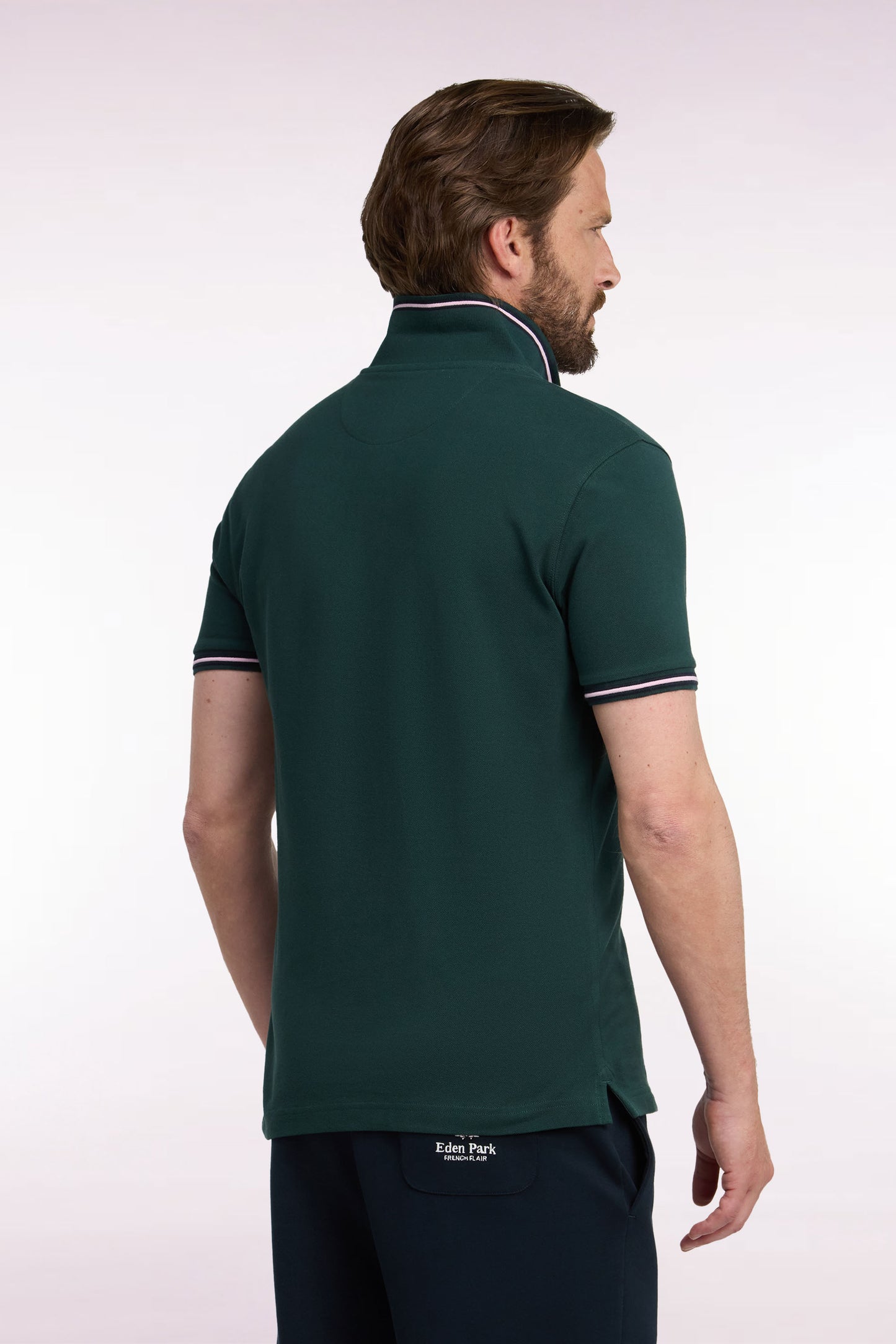 Polo manches courtes en piqué coton vert foncé coupe droite