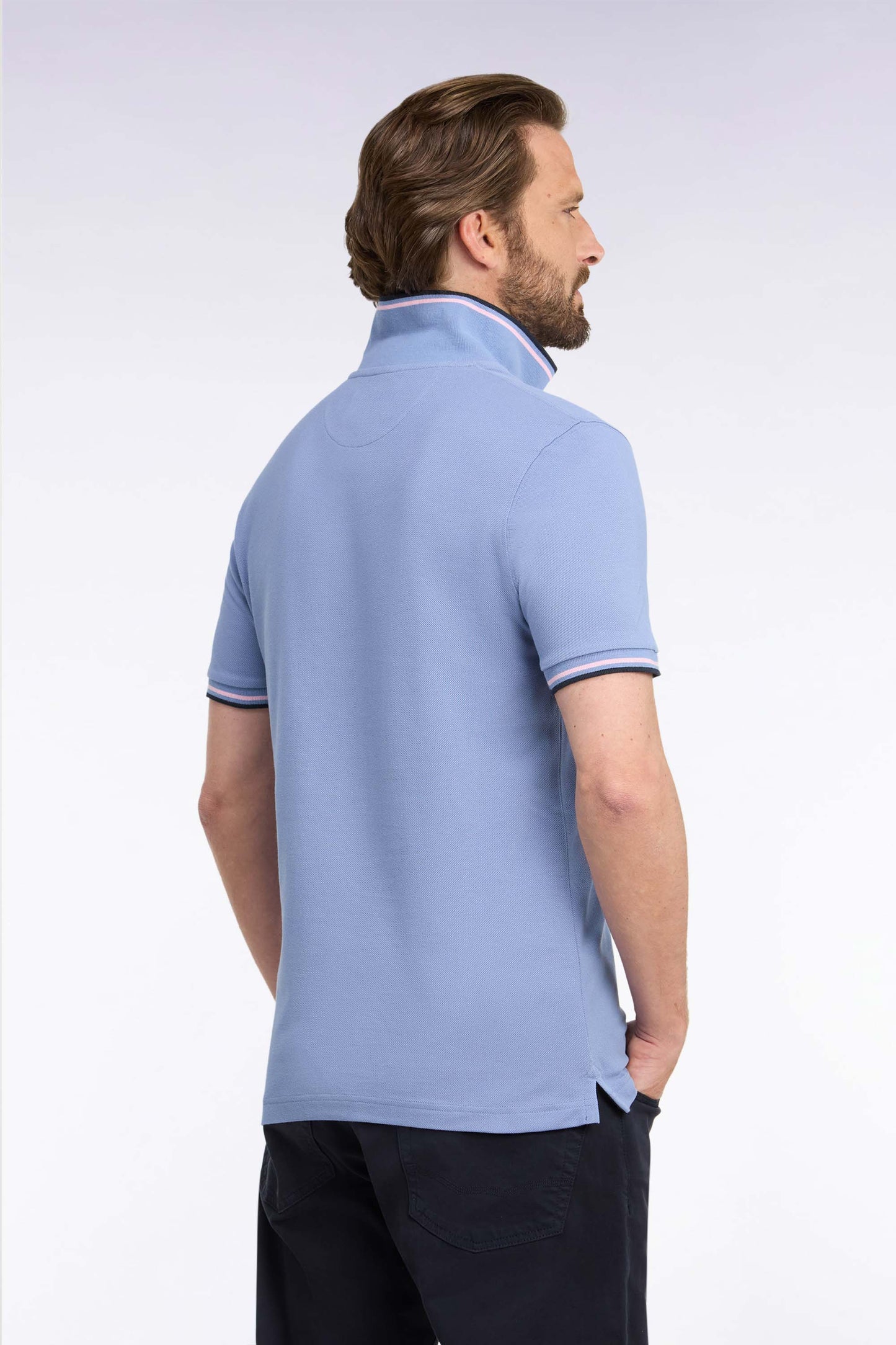 Polo manches courtes en piqué coton bleu coupe droite
