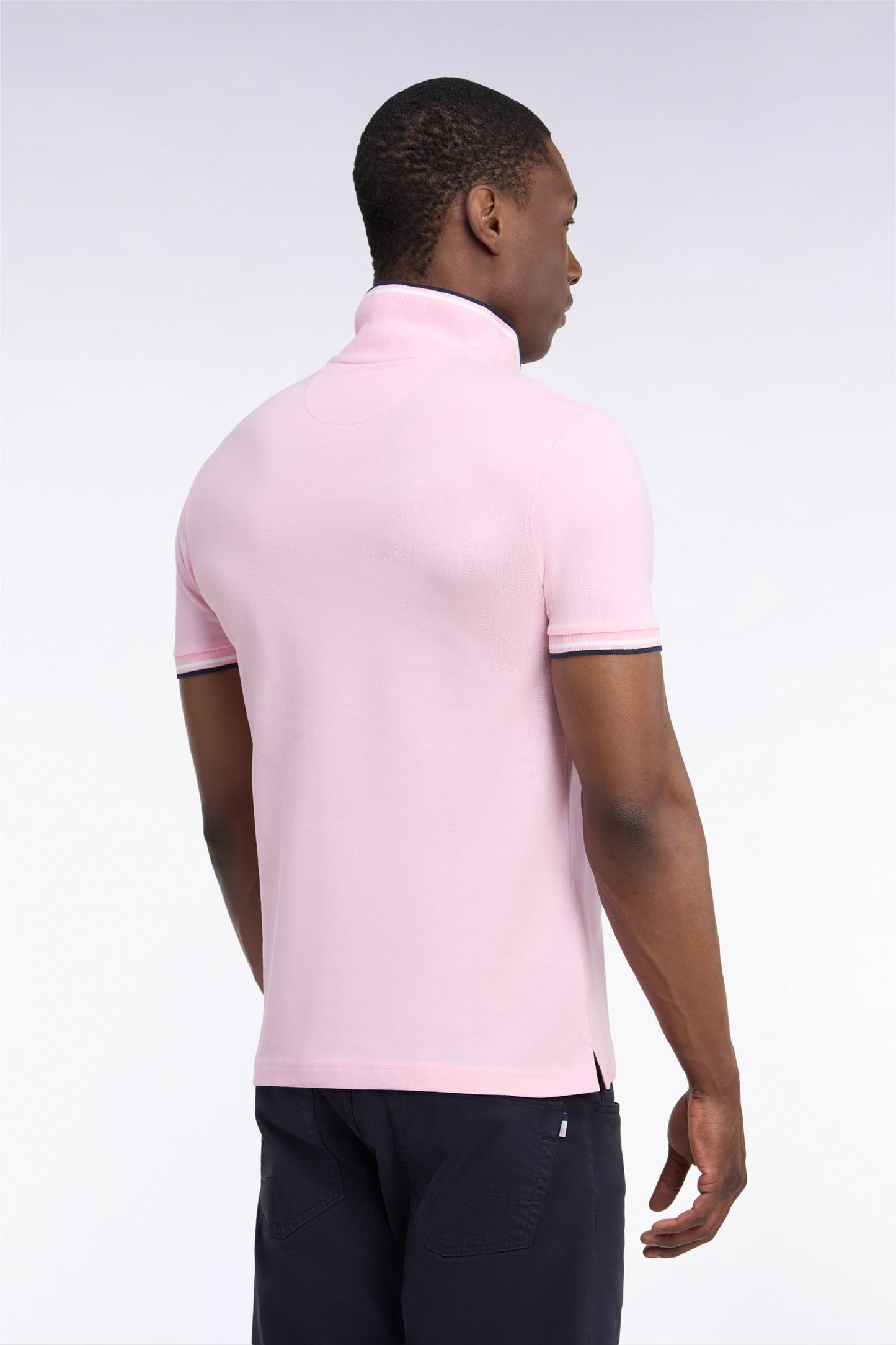 Polo manches courtes en piqué coton rose coupe droite