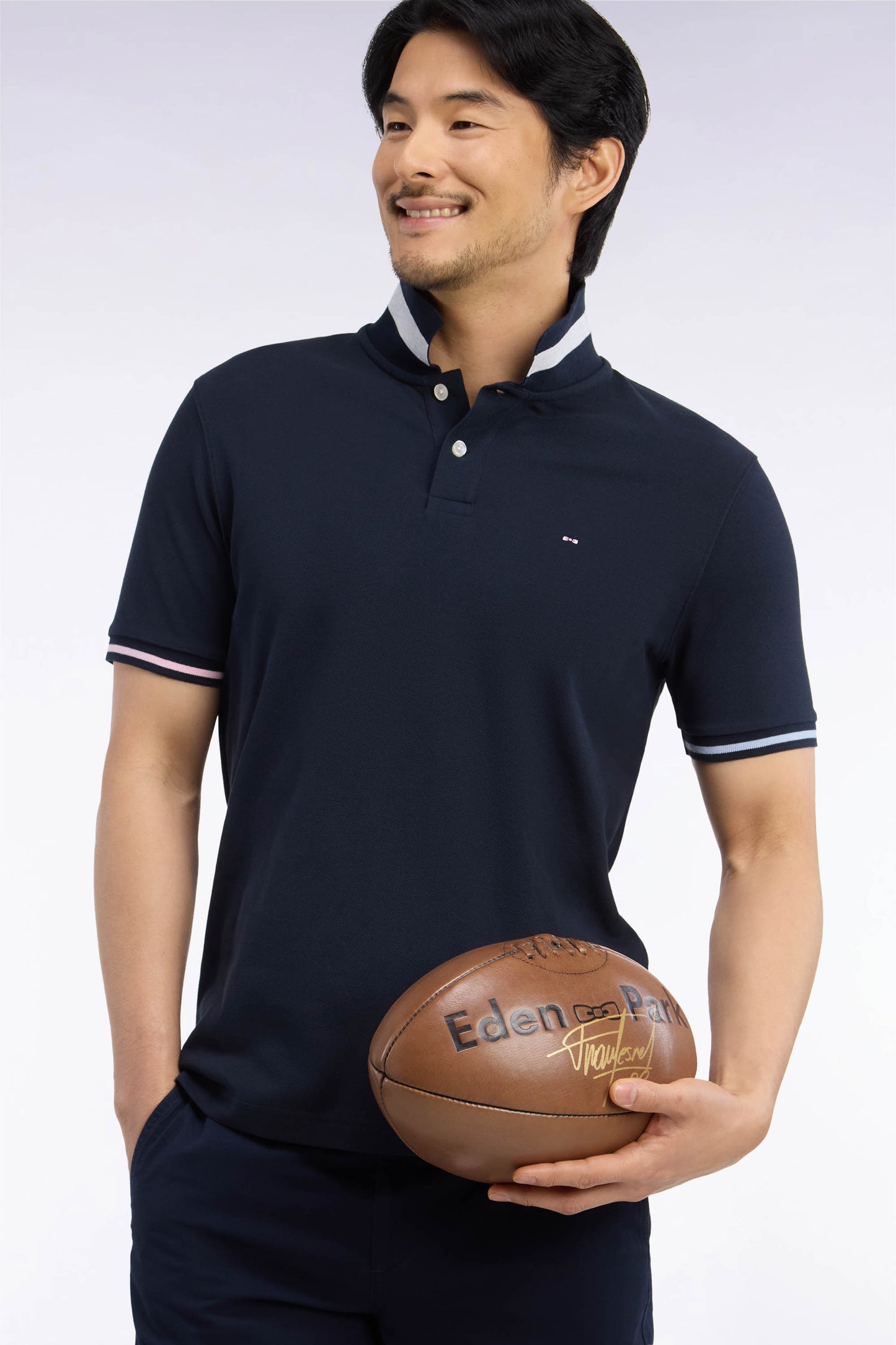 Polo manches courtes en coton marine coupe droite