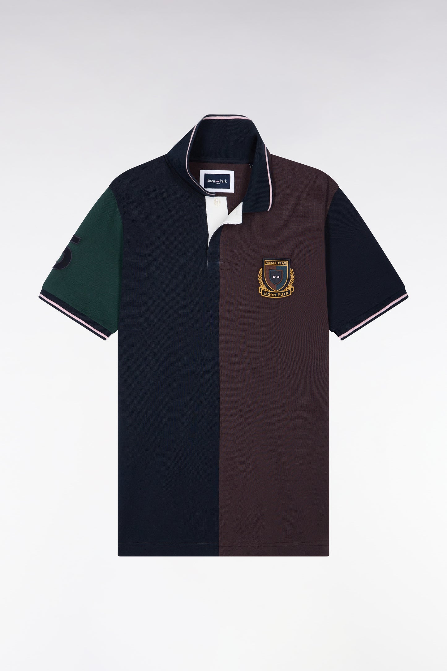 Polo manches courtes à découpes verticales en coton marron et marine coupe droite