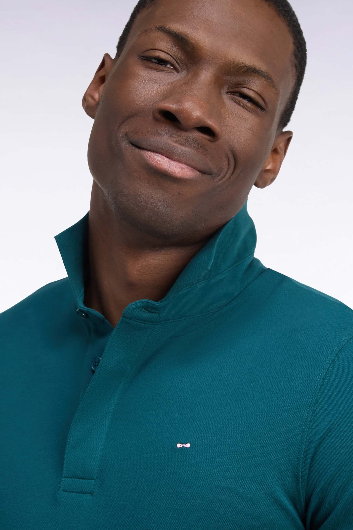 Polo manches longues en coton stretch vert coupe ajustée