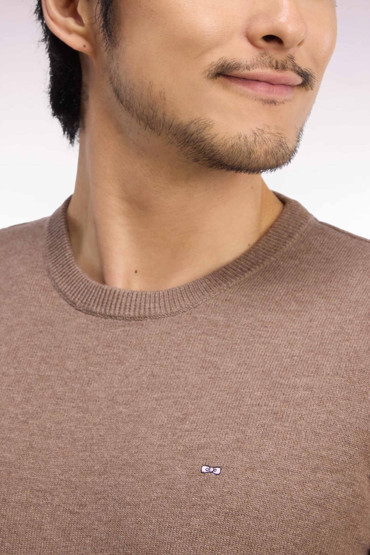 Pull col rond en laine et coton marron coupe droite