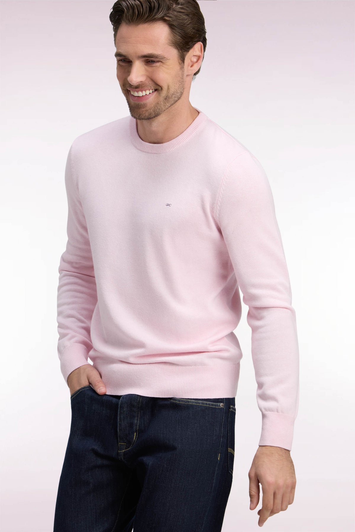 Round neck sweater in pink wool and cotton, straight cut