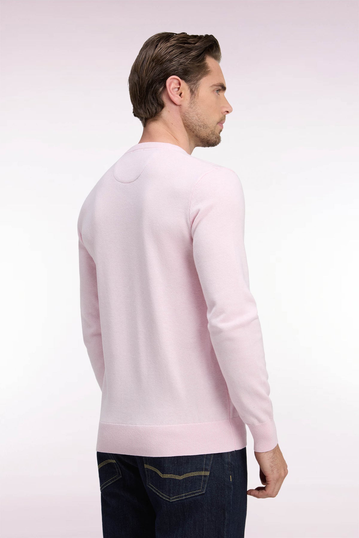 Round neck sweater in pink wool and cotton, straight cut