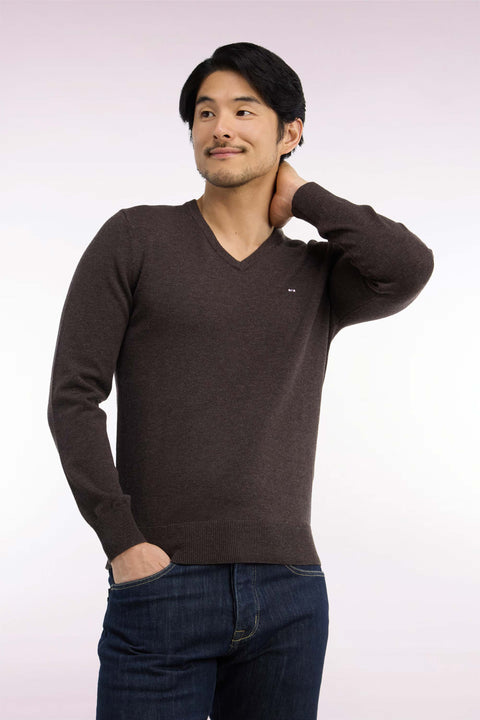 Pull col V en laine et coton marron coupe droite - Image 1