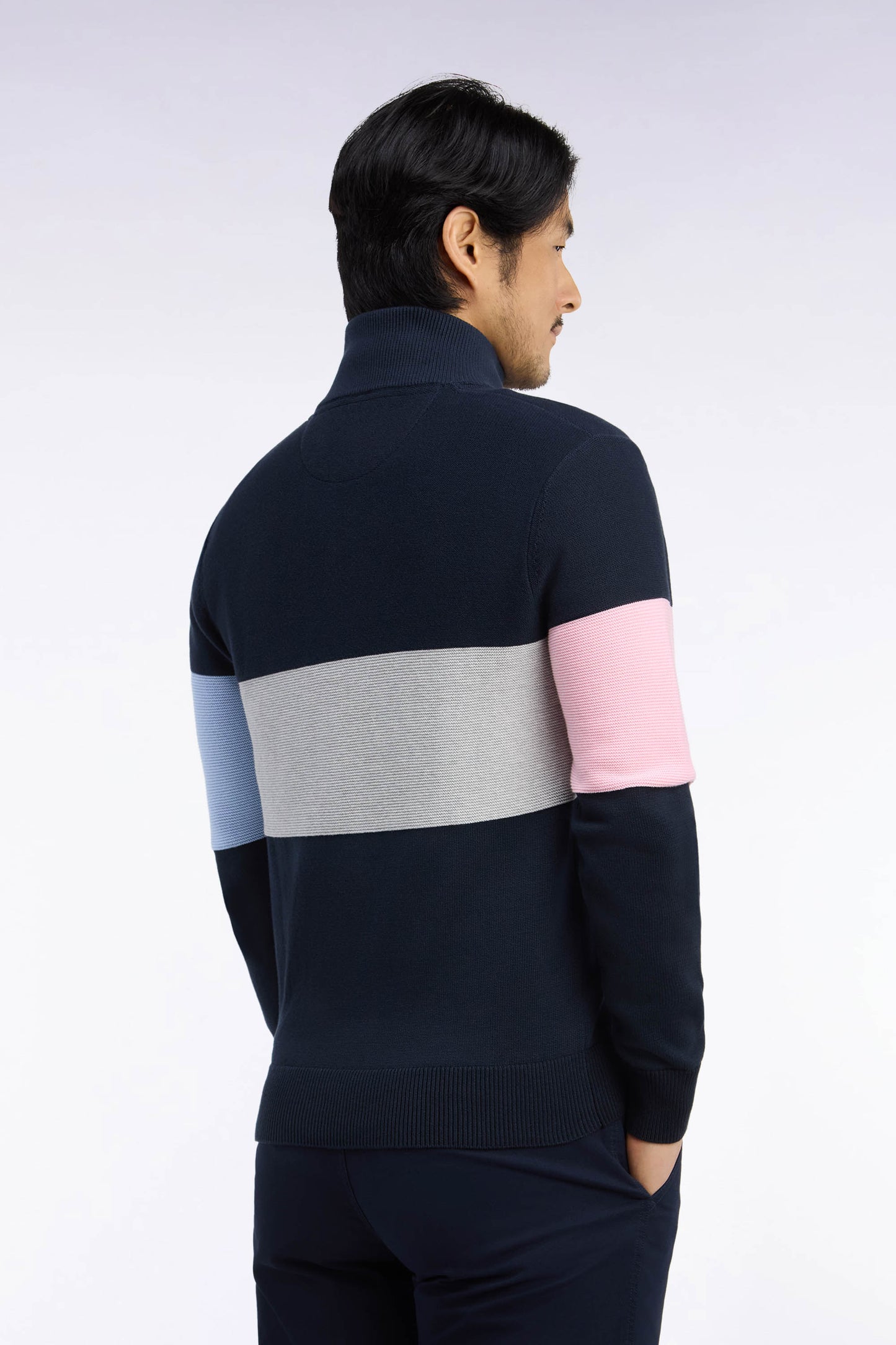 Pull à col camionneur en coton marine à découpe contrastée coupe droite