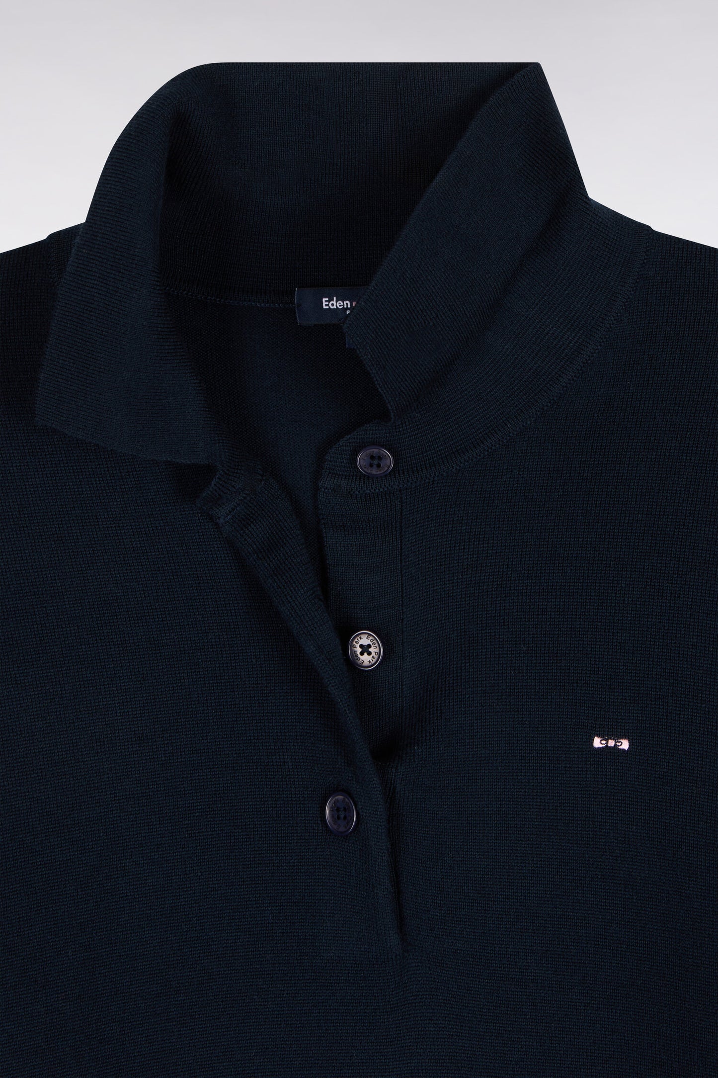 Pull col maillot en laine marine coupe décontractée