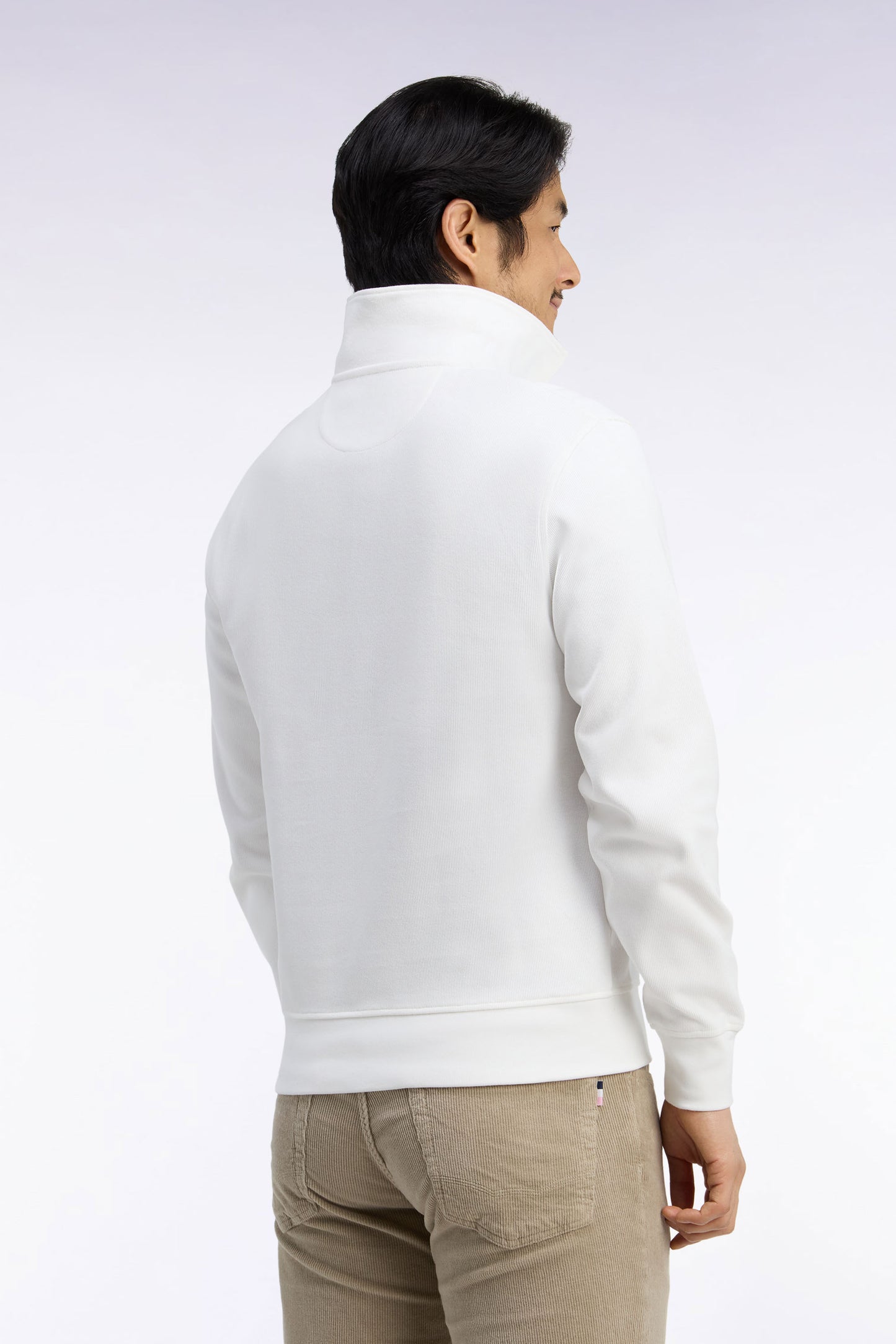 Sweatshirt col polo en coton écru coupe droite