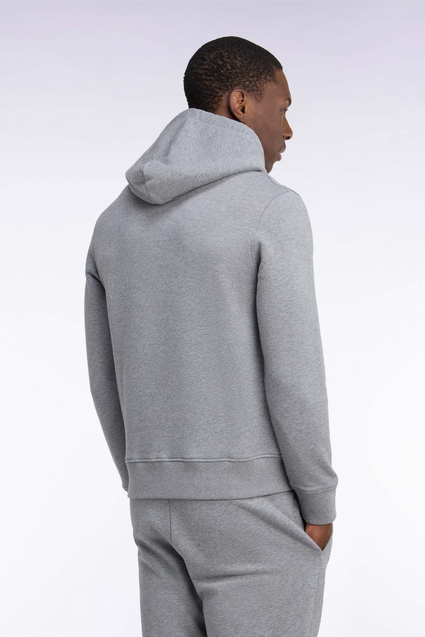 Sweatshirt à capuche en molleton coton gris coupe droite