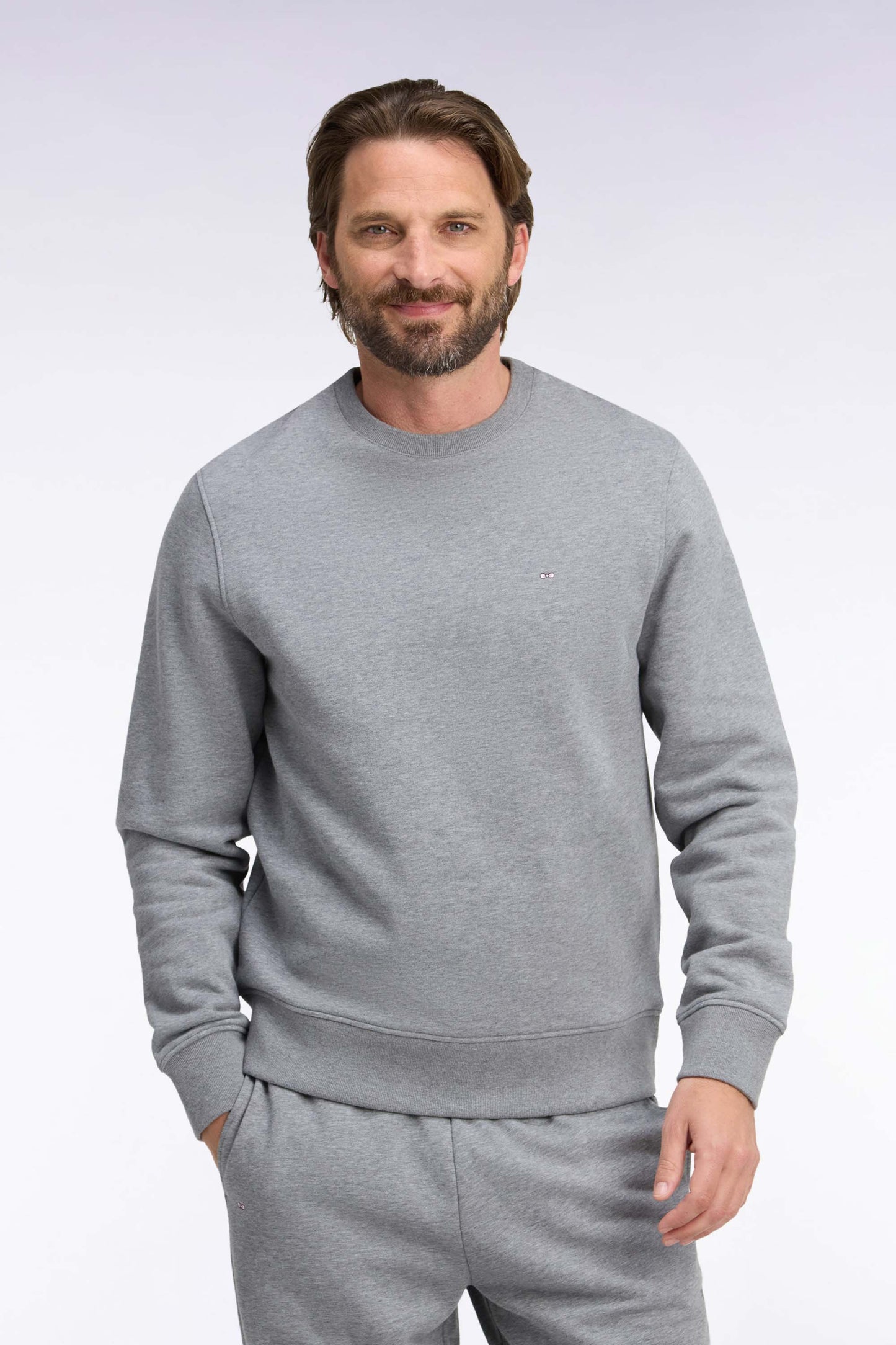 Sweatshirt col rond en molleton coton gris coupe droite
