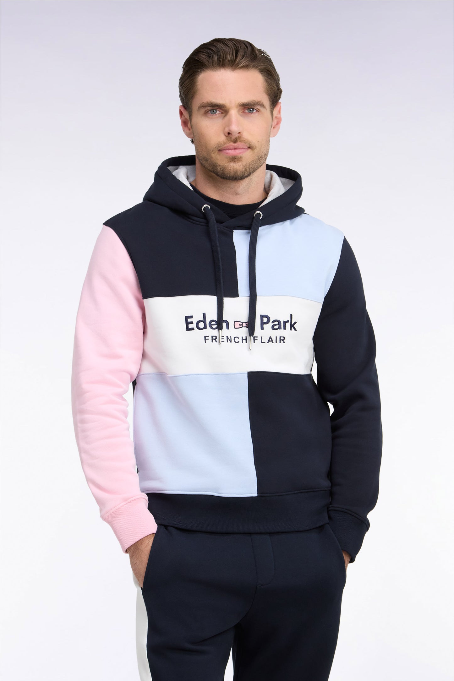 Sweatshirt à capuche en coton marine brodé coupe droite