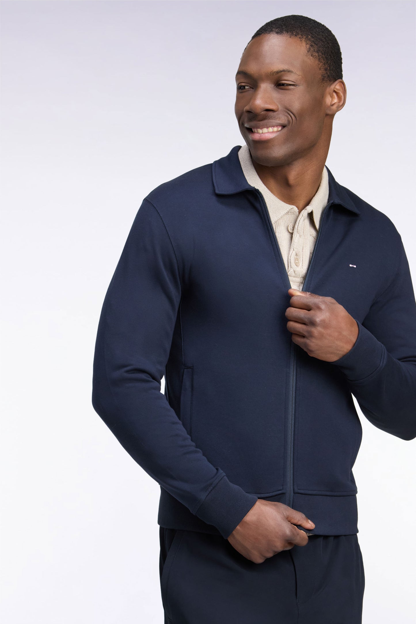 Sweatshirt zippé à col polo en coton marine coupe droite