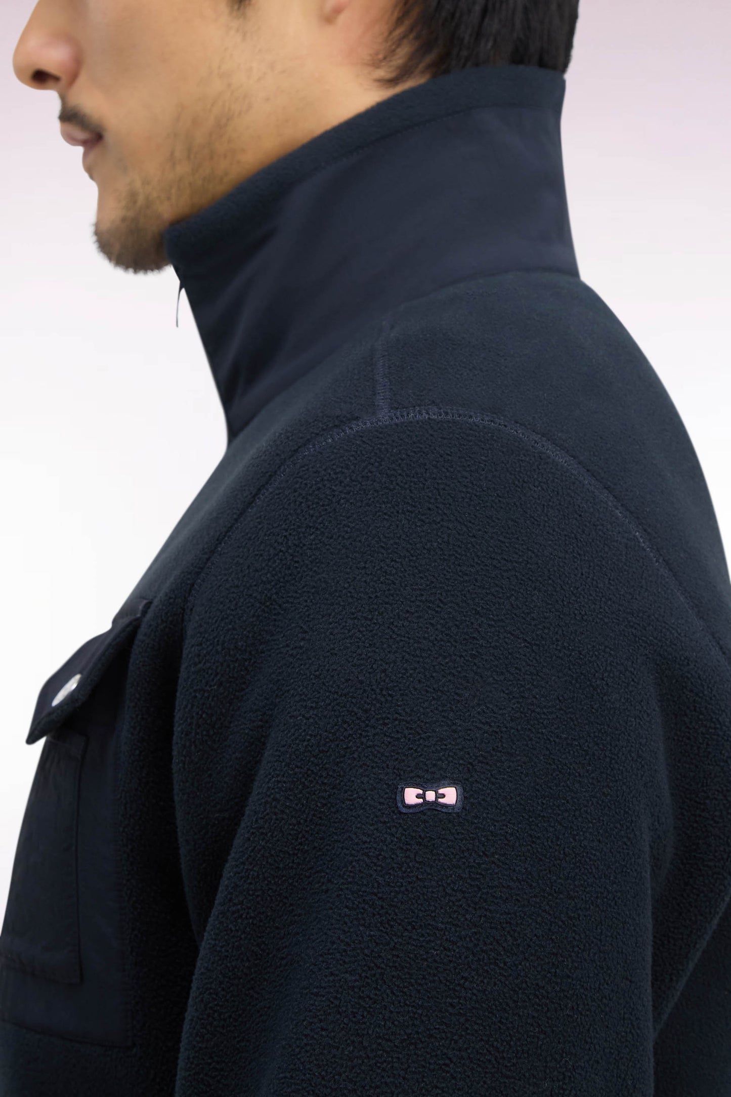 Sweatshirt zippé à bouclettes marine coupe droite