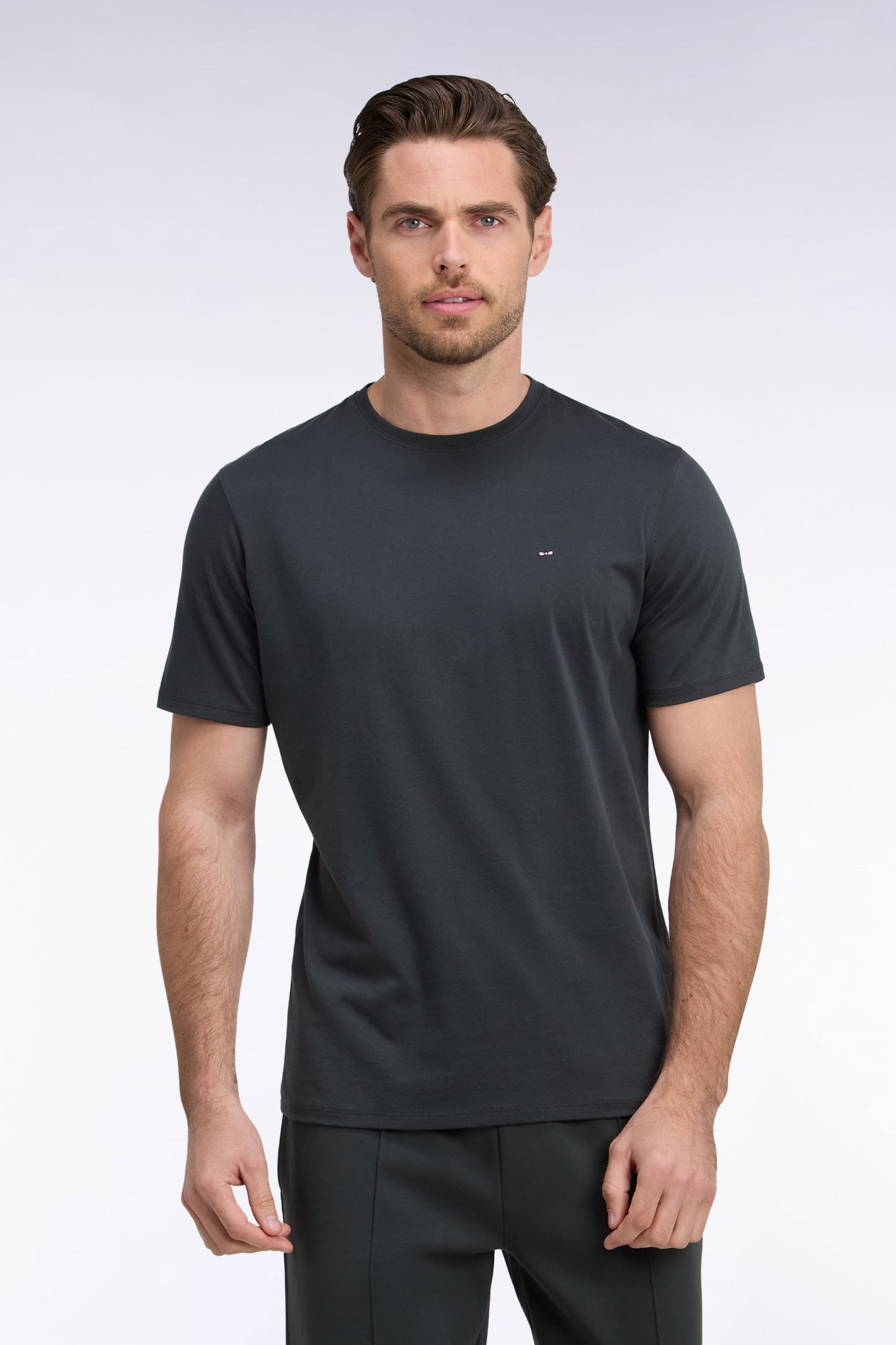 T-shirt manches courtes col rond en coton kaki coupe droite
