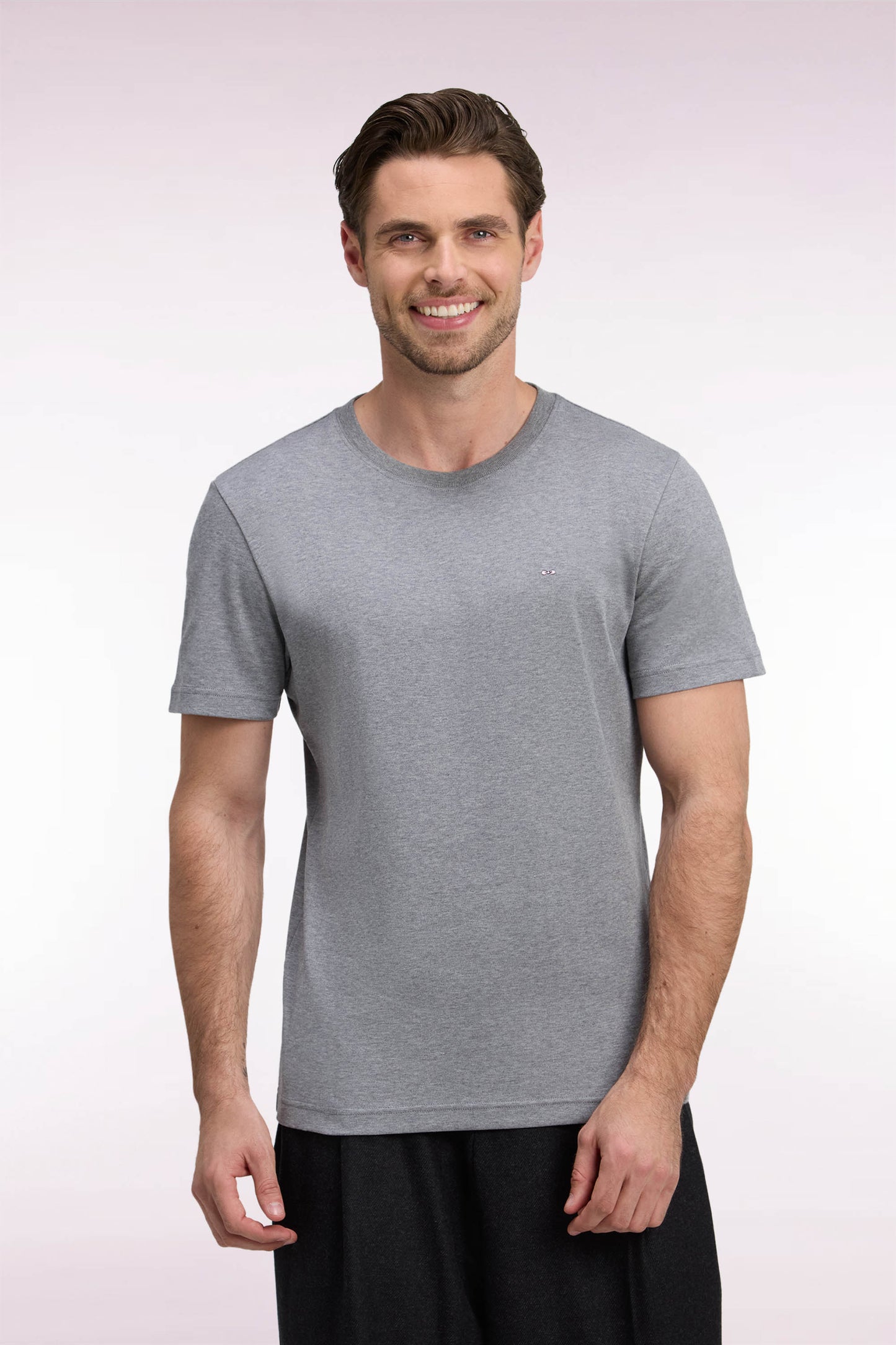 T-shirt manches courtes en coton gris coupe droite