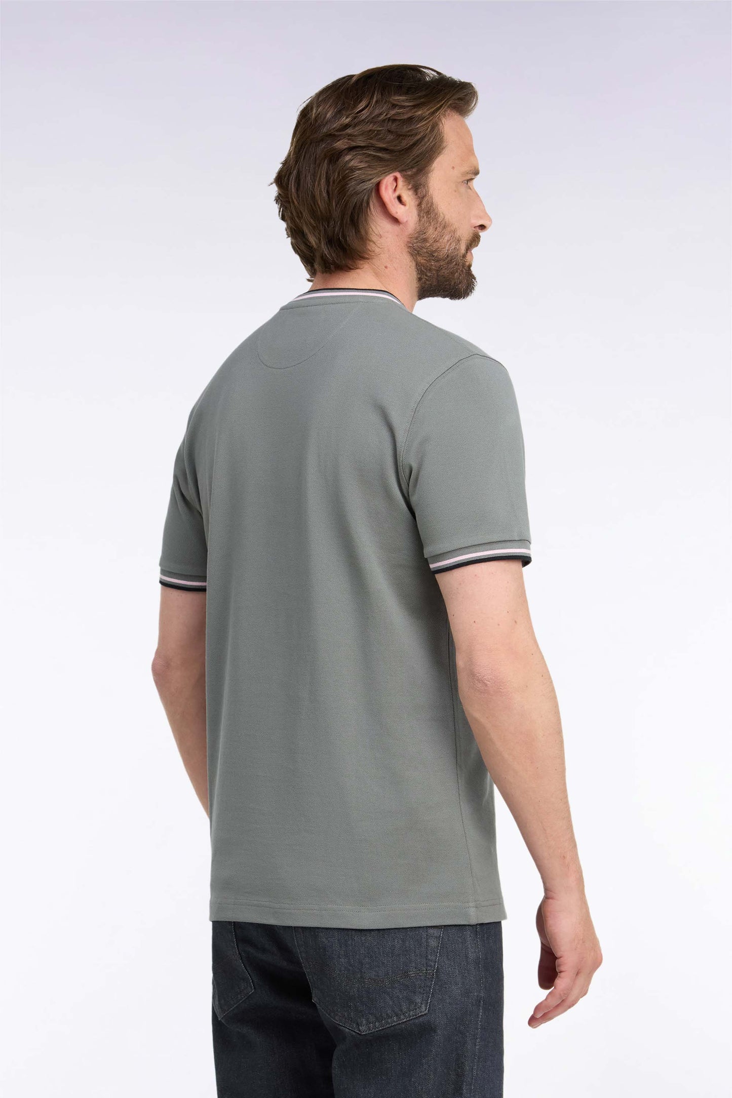 T-shirt manches courtes en coton vert olive à bords-côtes rayés coupe droite