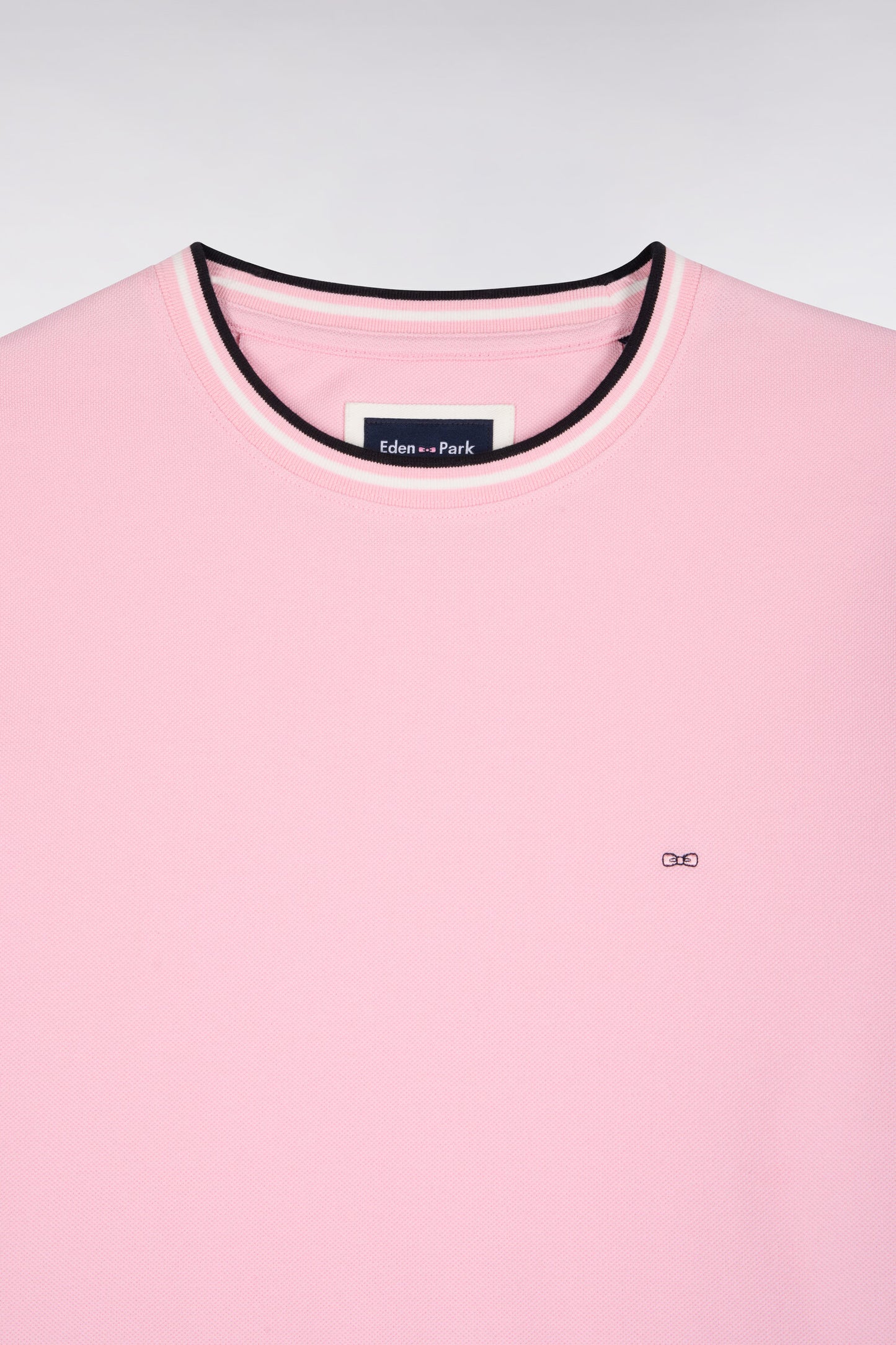 T-shirt manches courtes en coton rose à bords-côtes rayés coupe droite