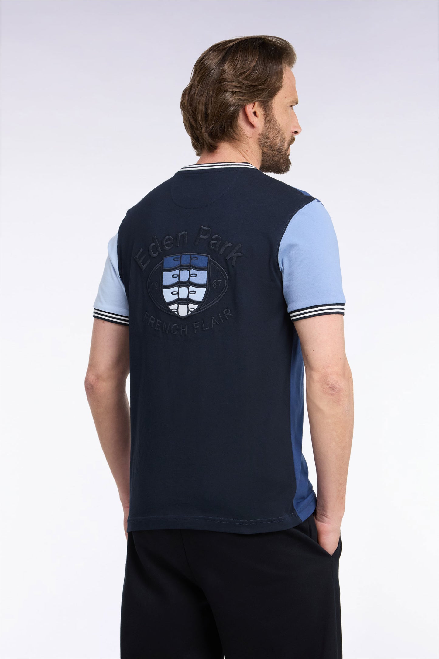 T-shirt à manches courtes bicolore bleu coupe droite