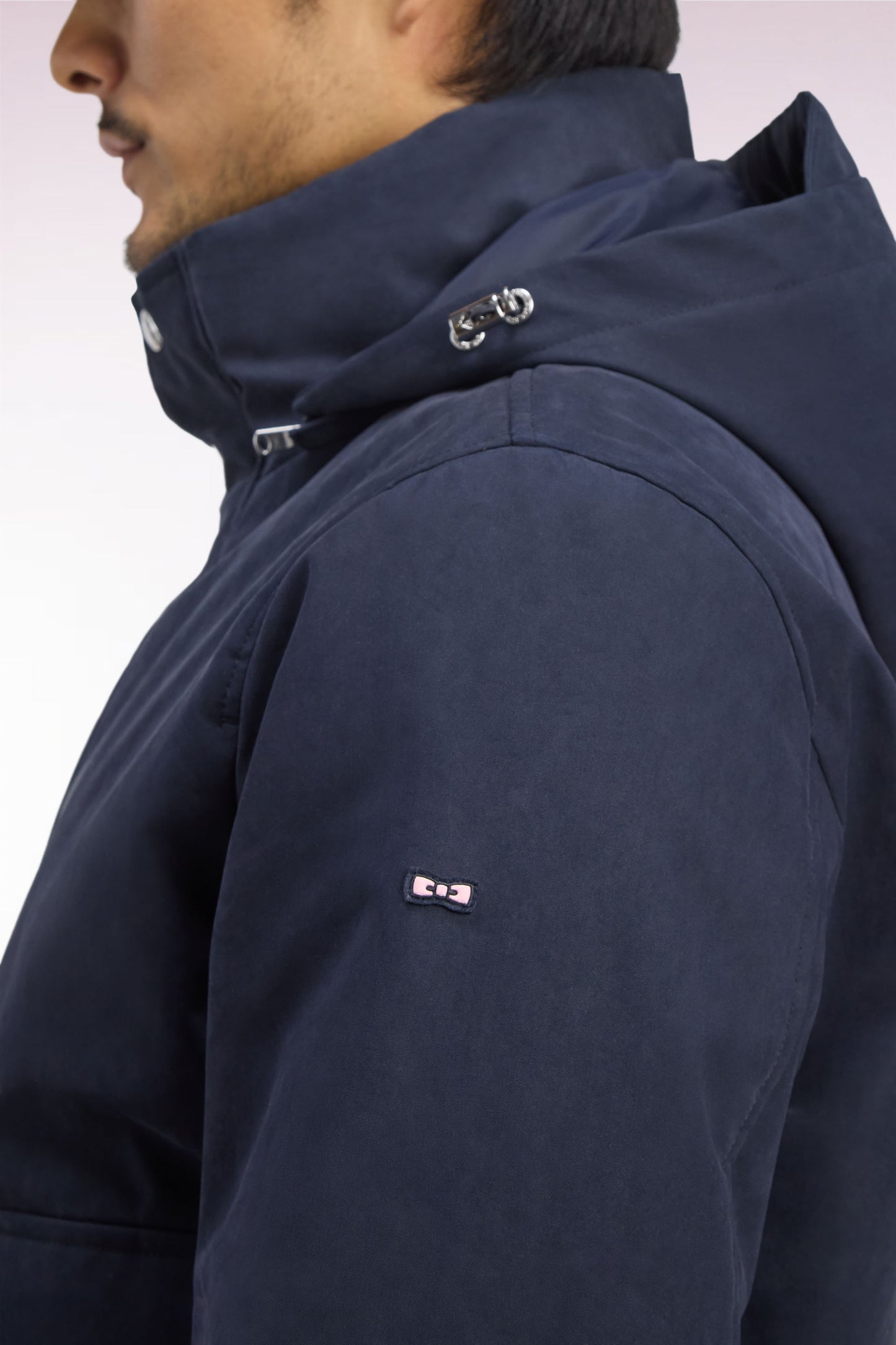 Blouson bimatière marine à capuche amovible coupe droite