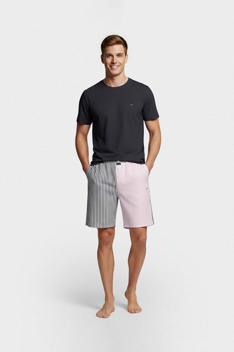 Ensemble pyjama court en coton T-shirt marine et short à rayures bâtons marine et roses - Image 2