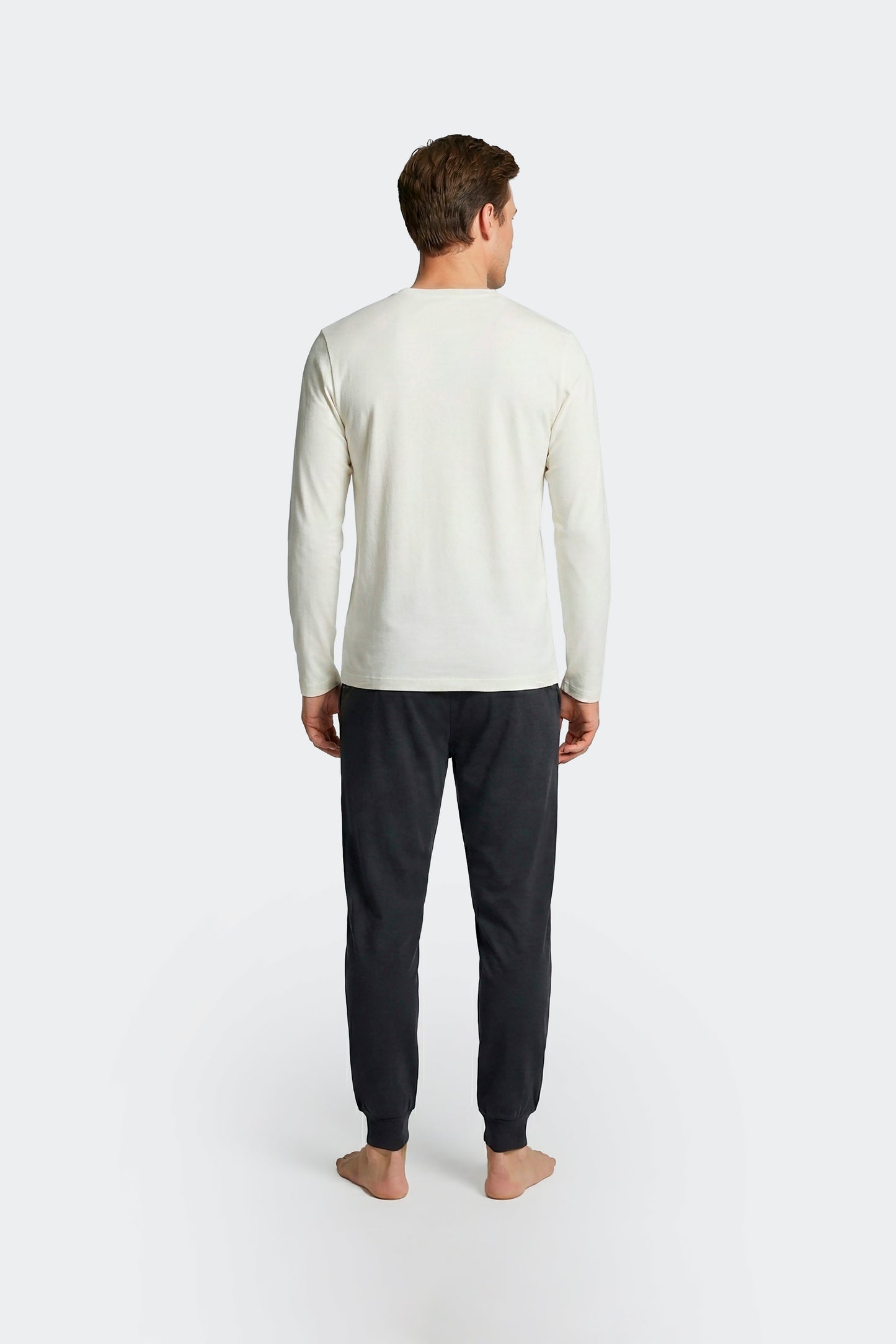Ensemble pyjama long en coton T-shirt uni écru et pantalon marine