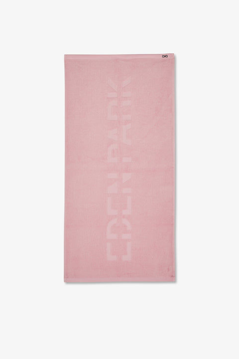 Small pink sports towel - Image 1