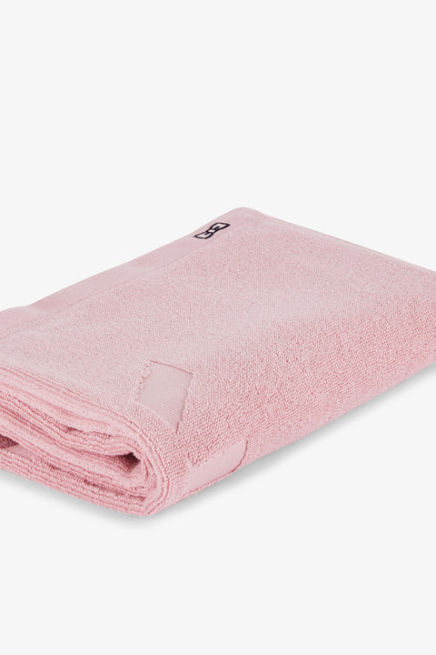 Small pink sports towel - Image 2