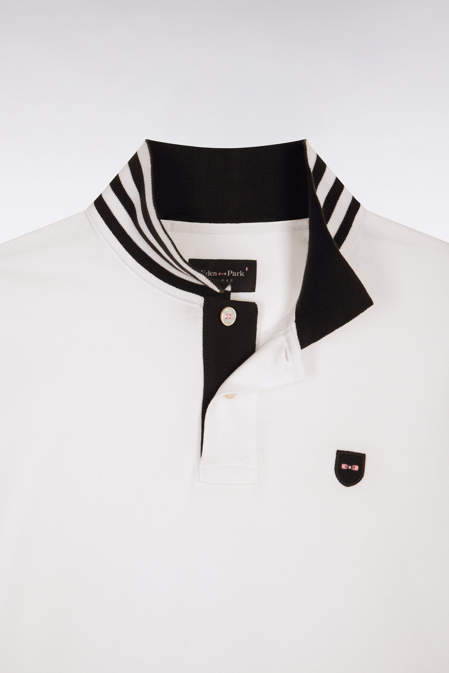White cotton polo with contrasting neck