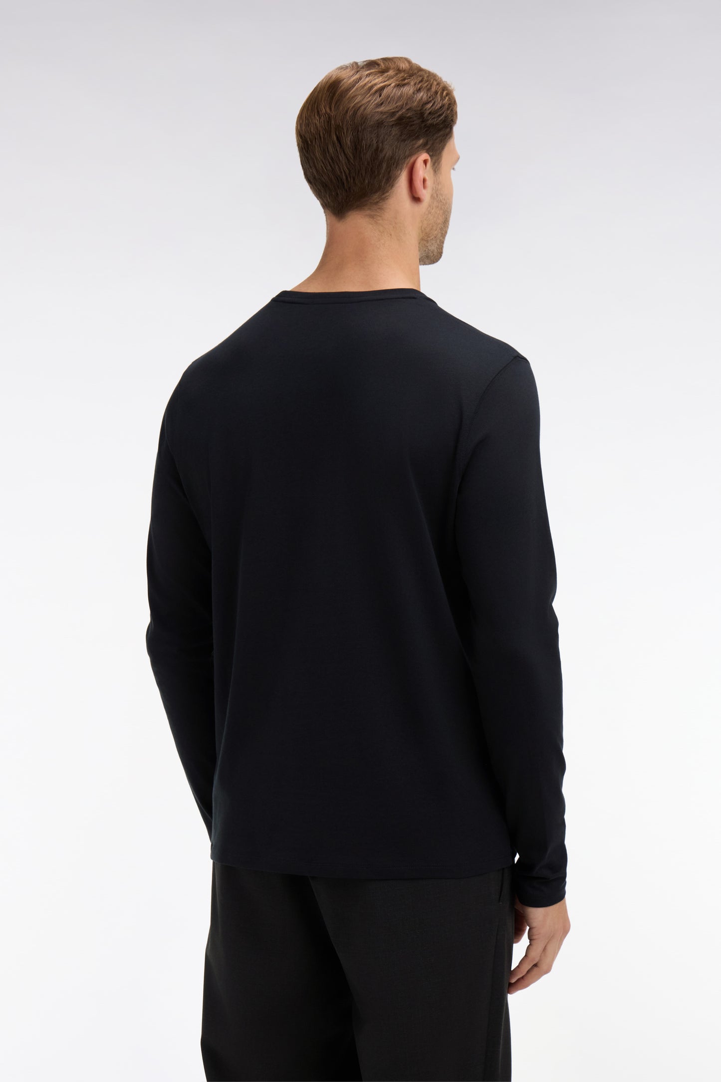 Long sleeved black cotton t-shirt
