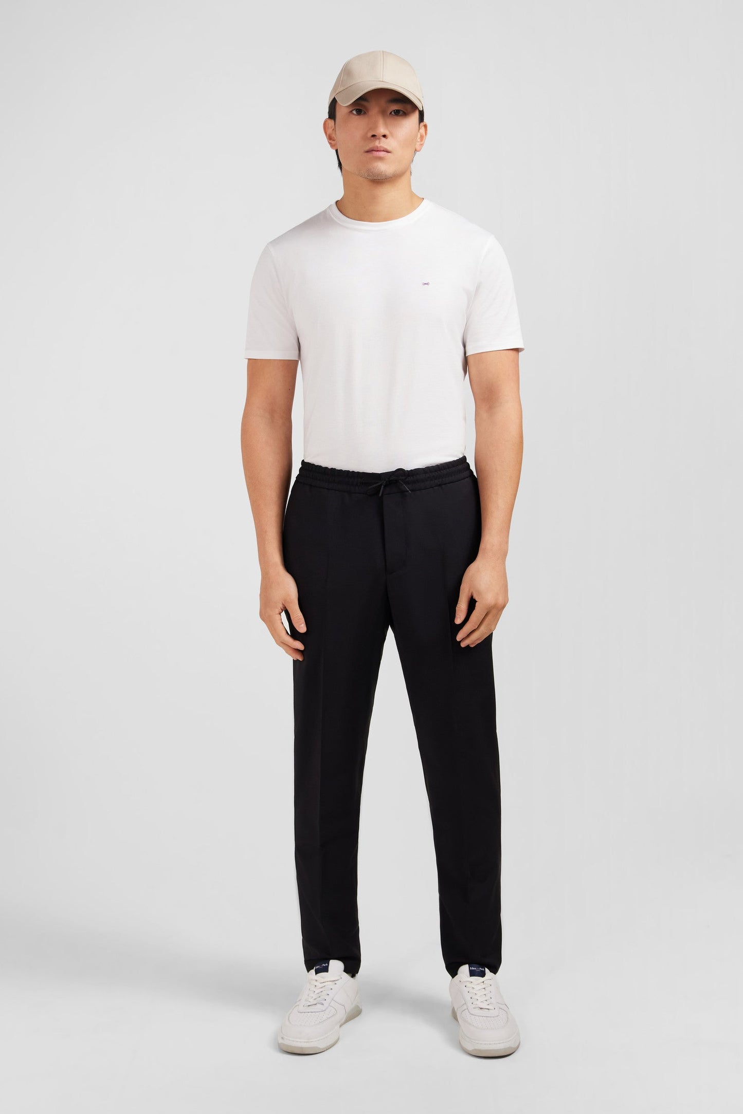 Black trousers with elasticated waist - Image 4